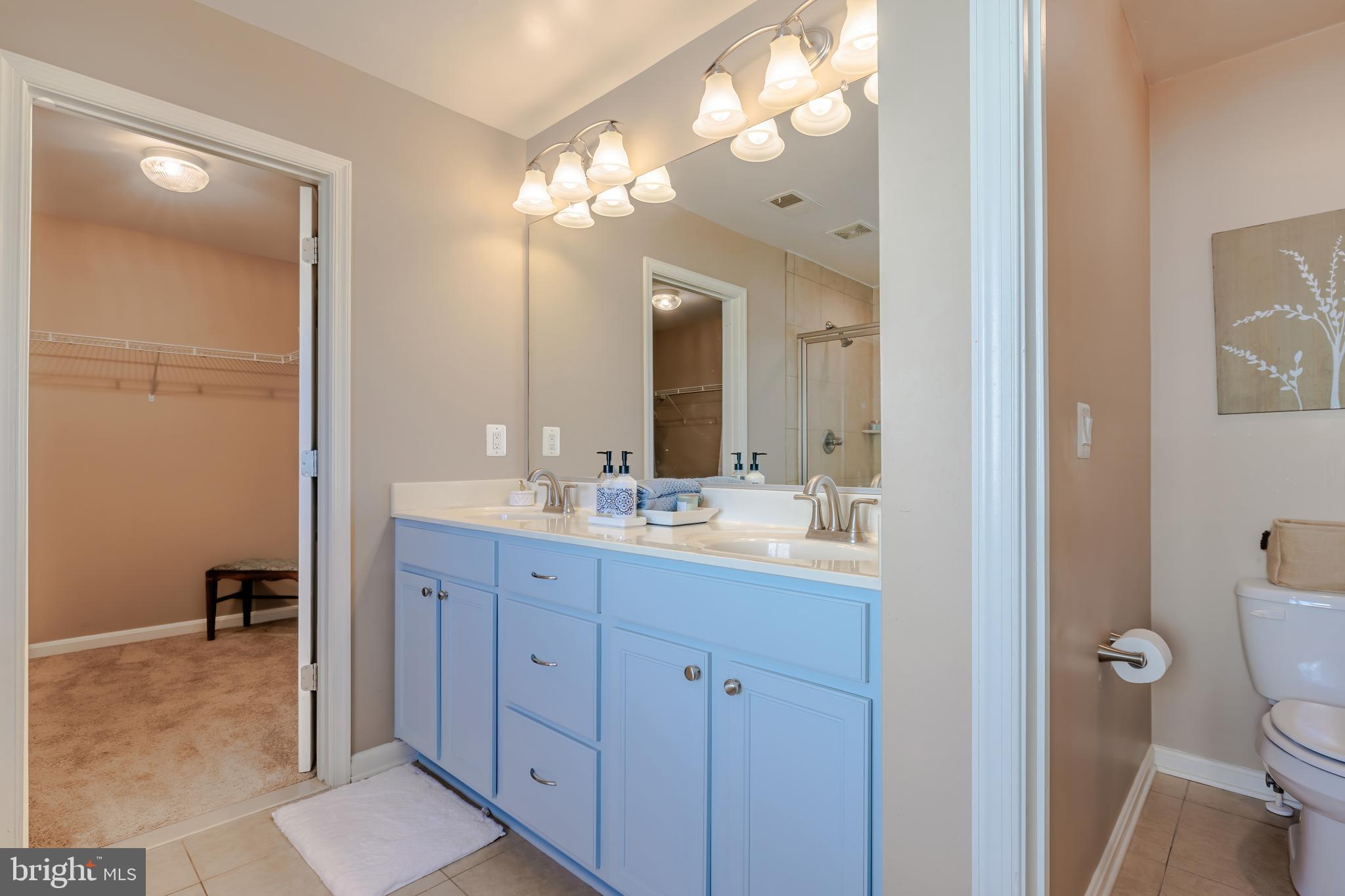 NORTH BROOK - Residential