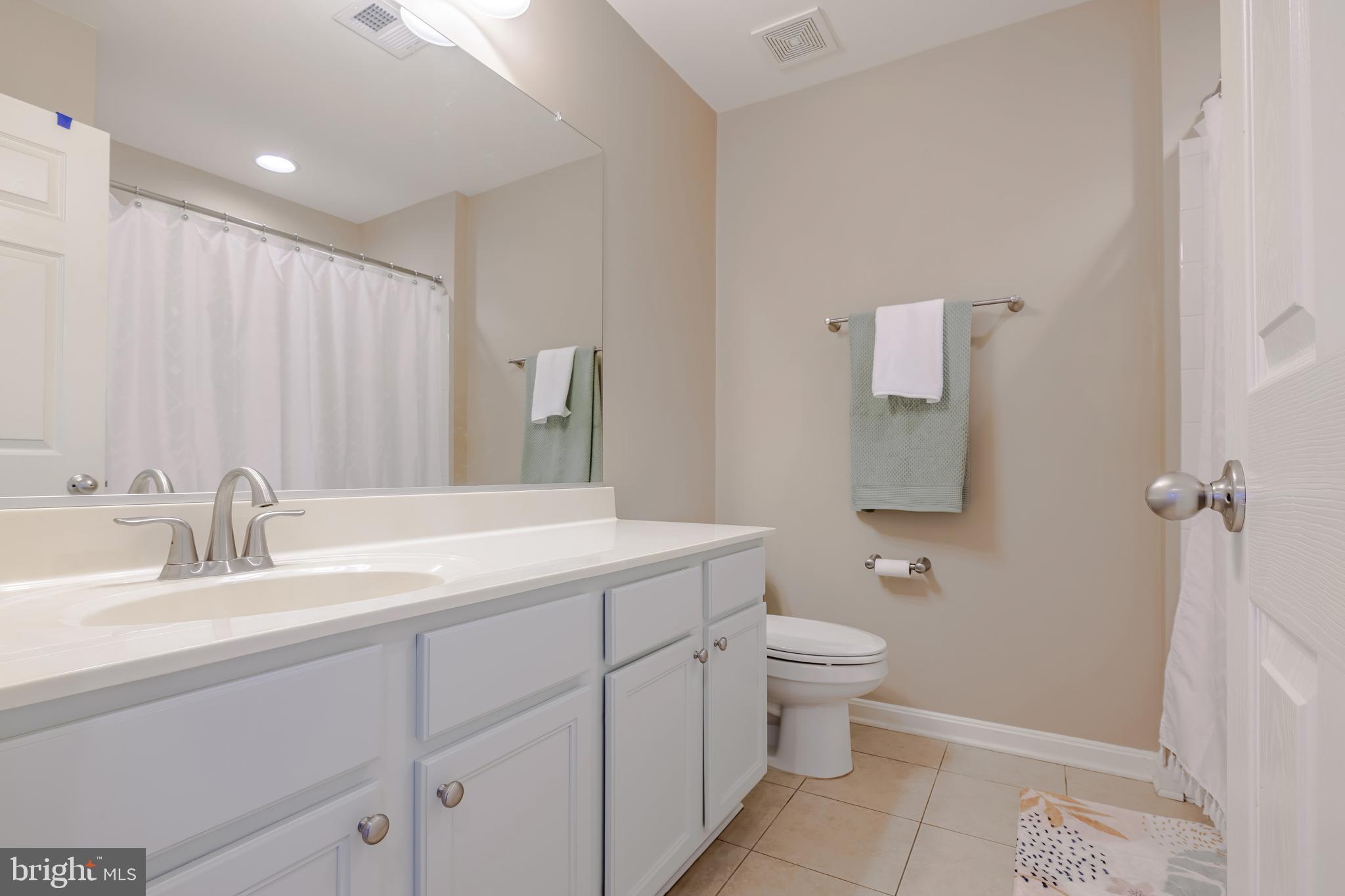 NORTH BROOK - Residential