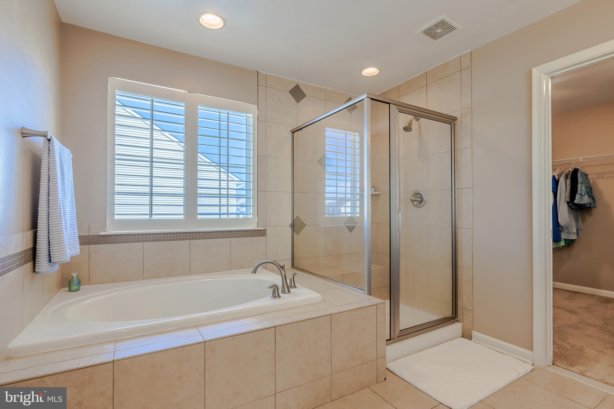 NORTH BROOK - Residential