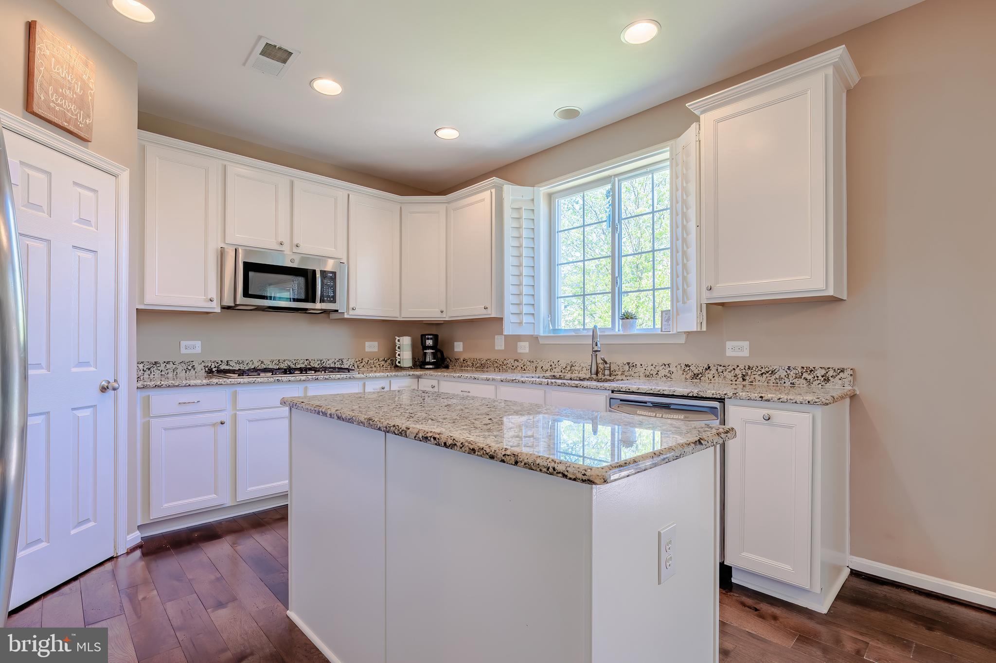 NORTH BROOK - Residential