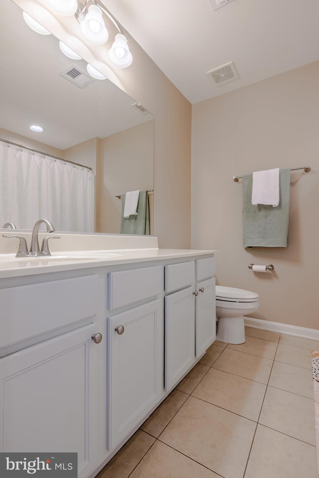 NORTH BROOK - Residential