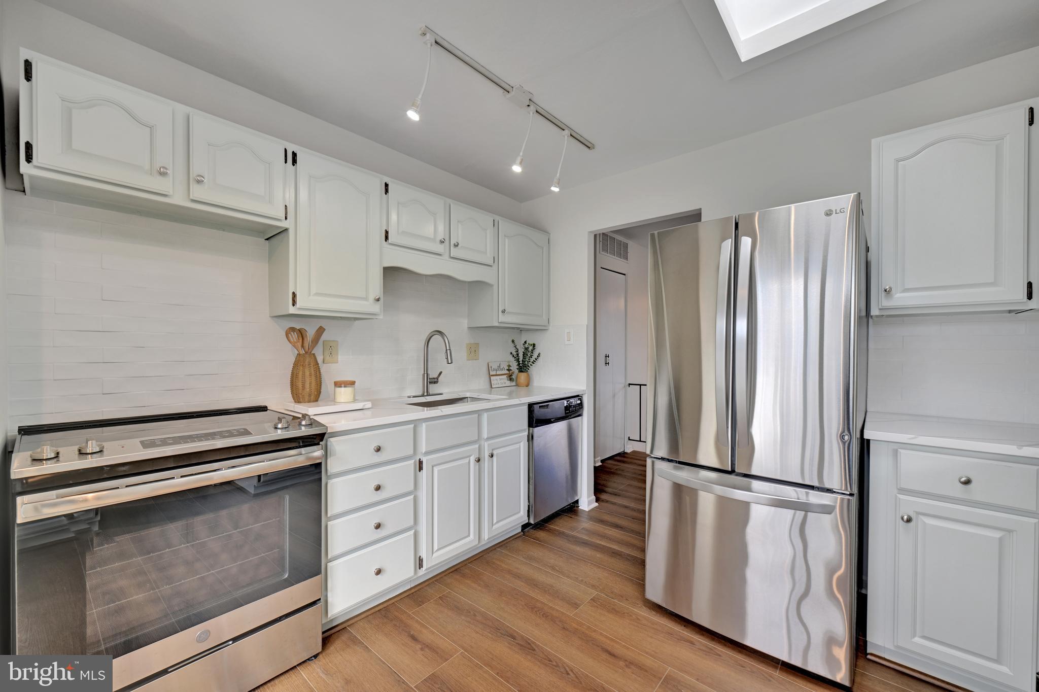 SPRIGGS COVE - Residential