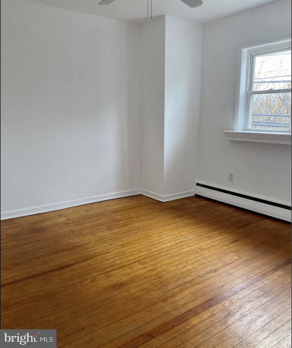 Photo of 672 Colwell Road, WOODLYN, PA 19094 (MLS # PADE2111884)