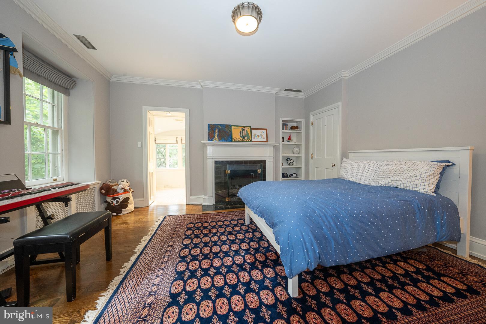 GLADWYNE - Residential