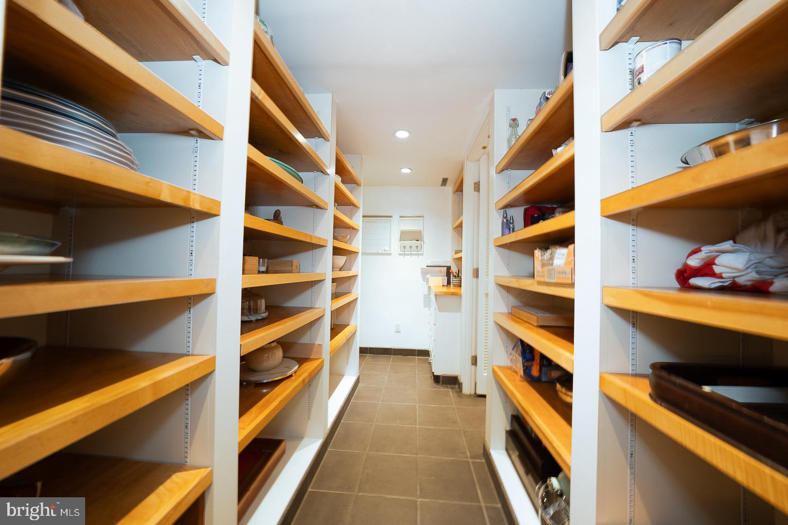 GLADWYNE - Residential