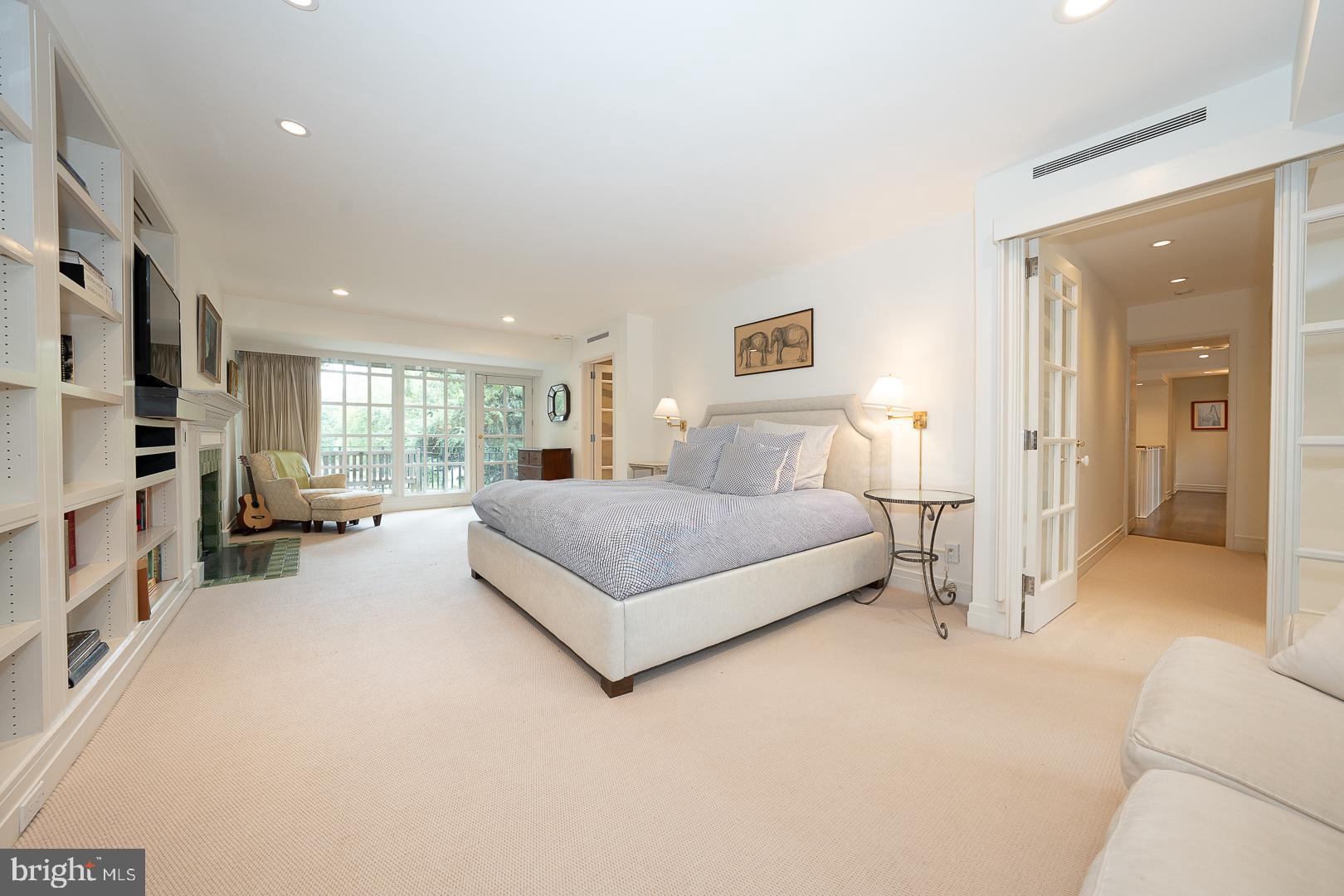 GLADWYNE - Residential