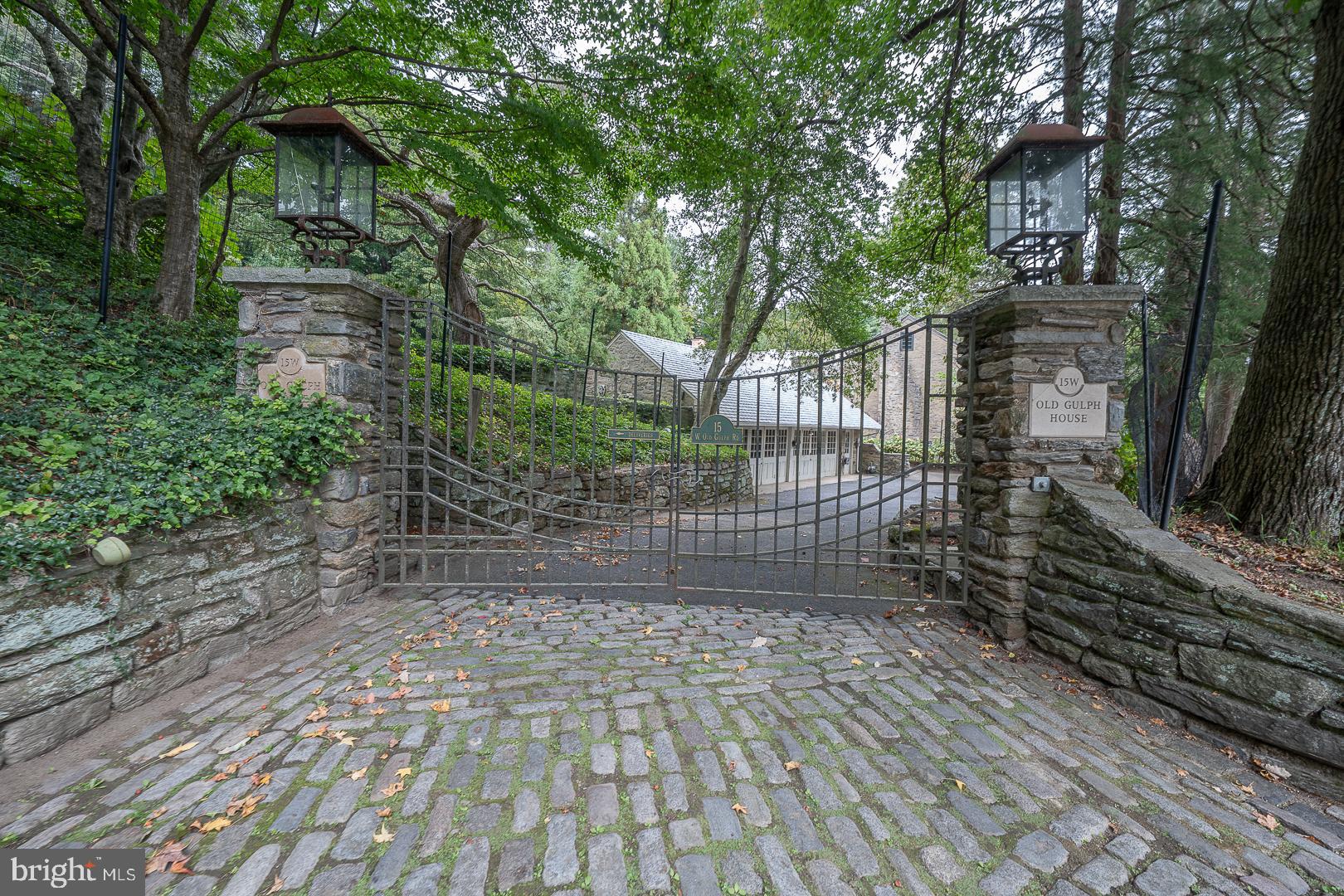 GLADWYNE - Residential