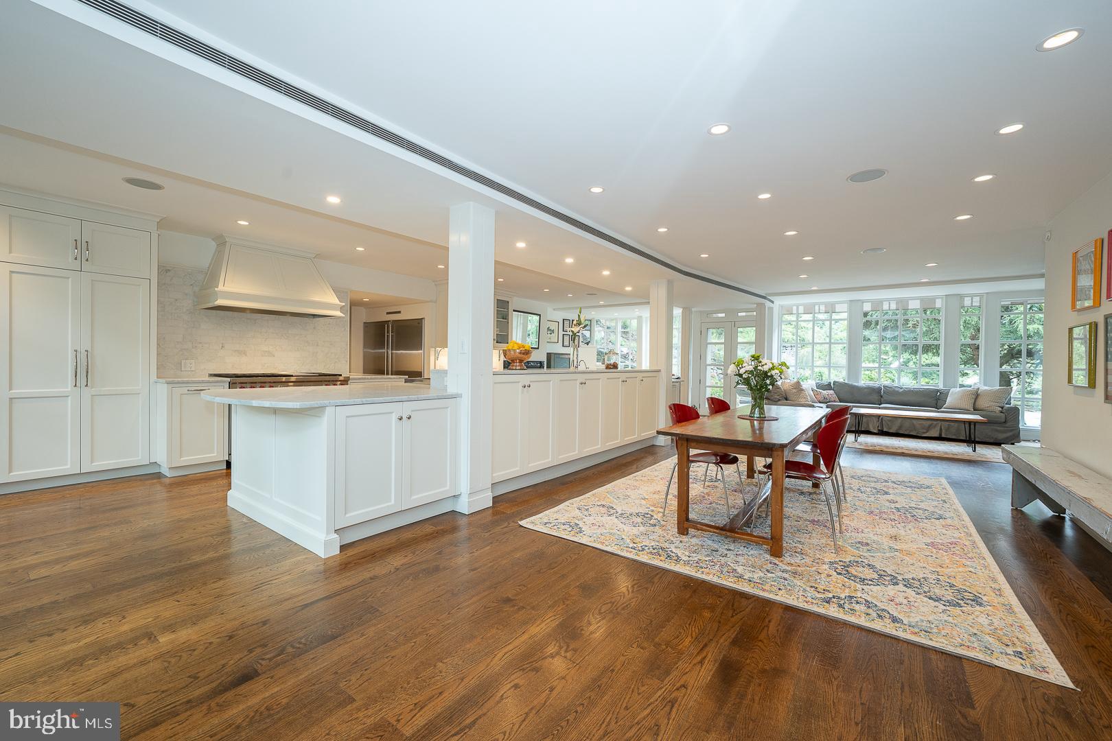 GLADWYNE - Residential