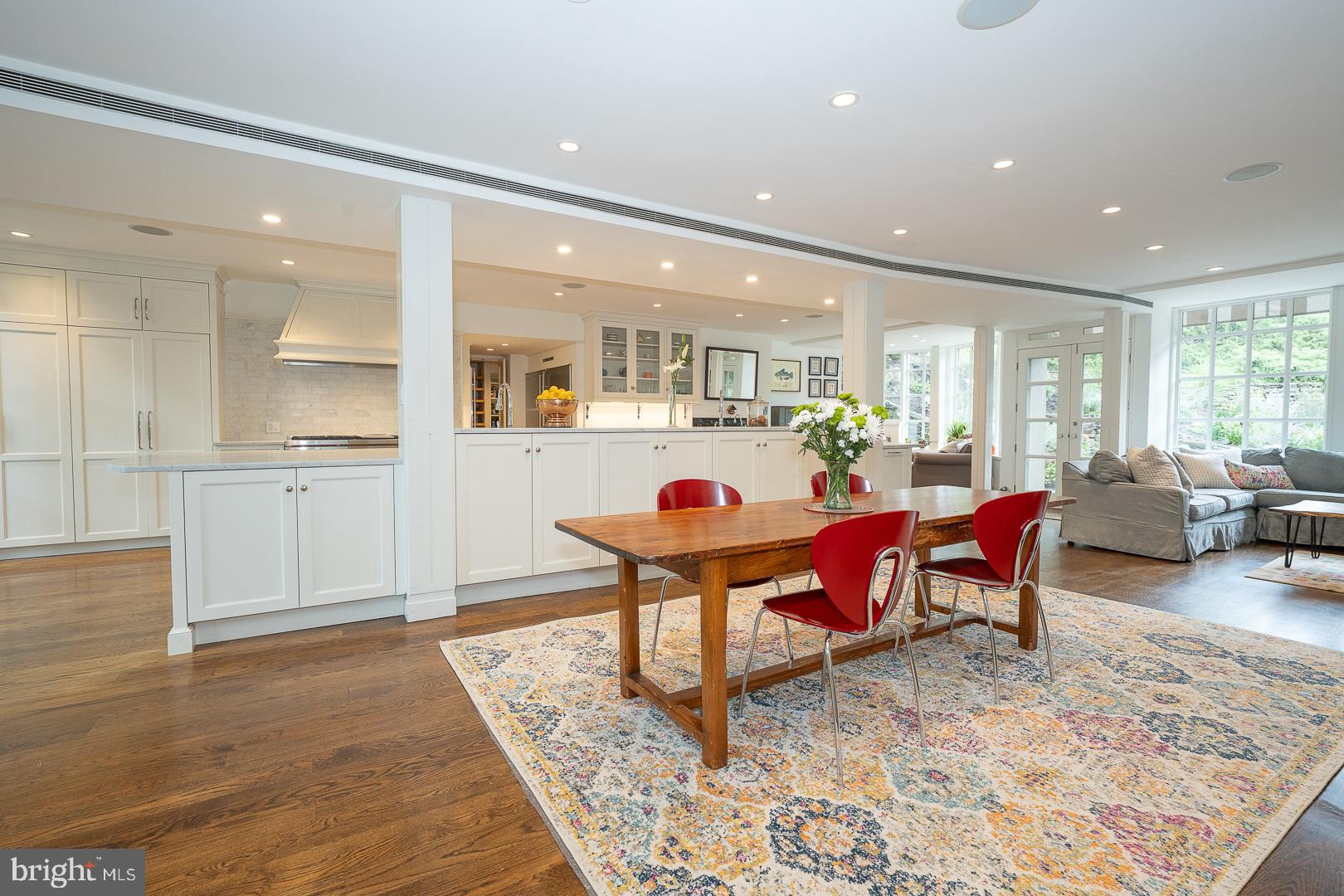 GLADWYNE - Residential