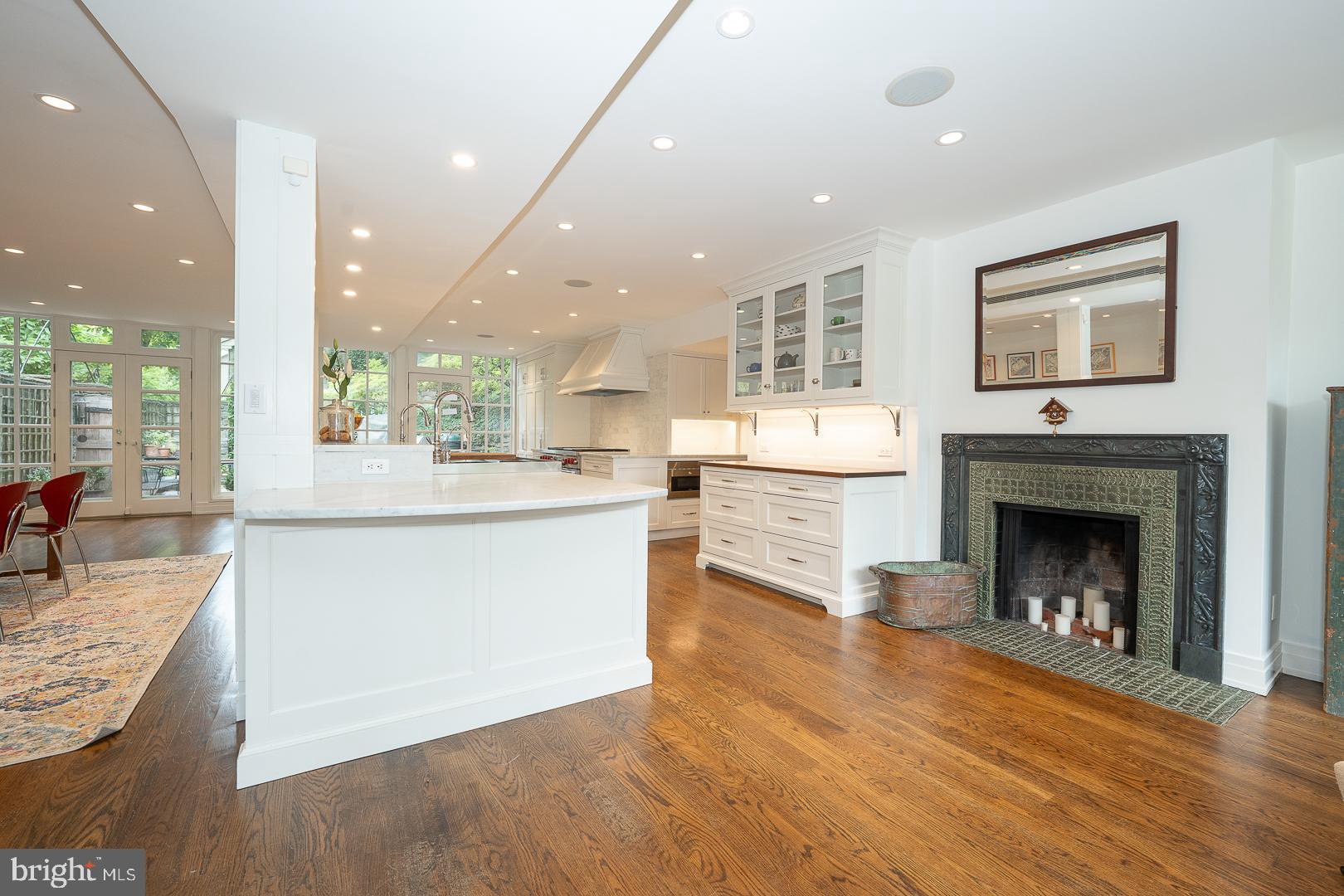 GLADWYNE - Residential