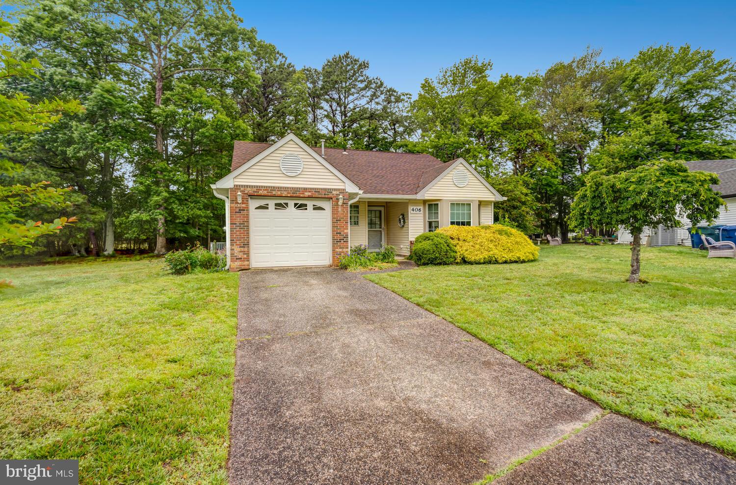406 BETSY ROSS LANE
