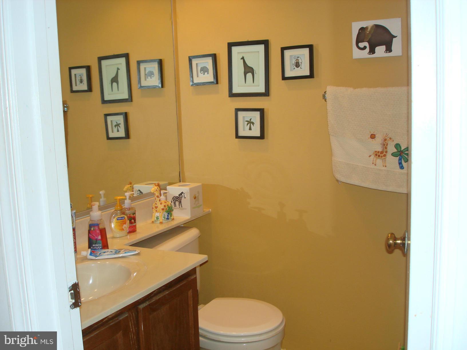 FAIRVIEW COMMONS - Residential Lease