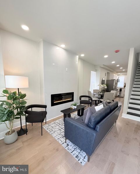 2110 LLEWELYN AVENUE BALTIMORE MD 21213