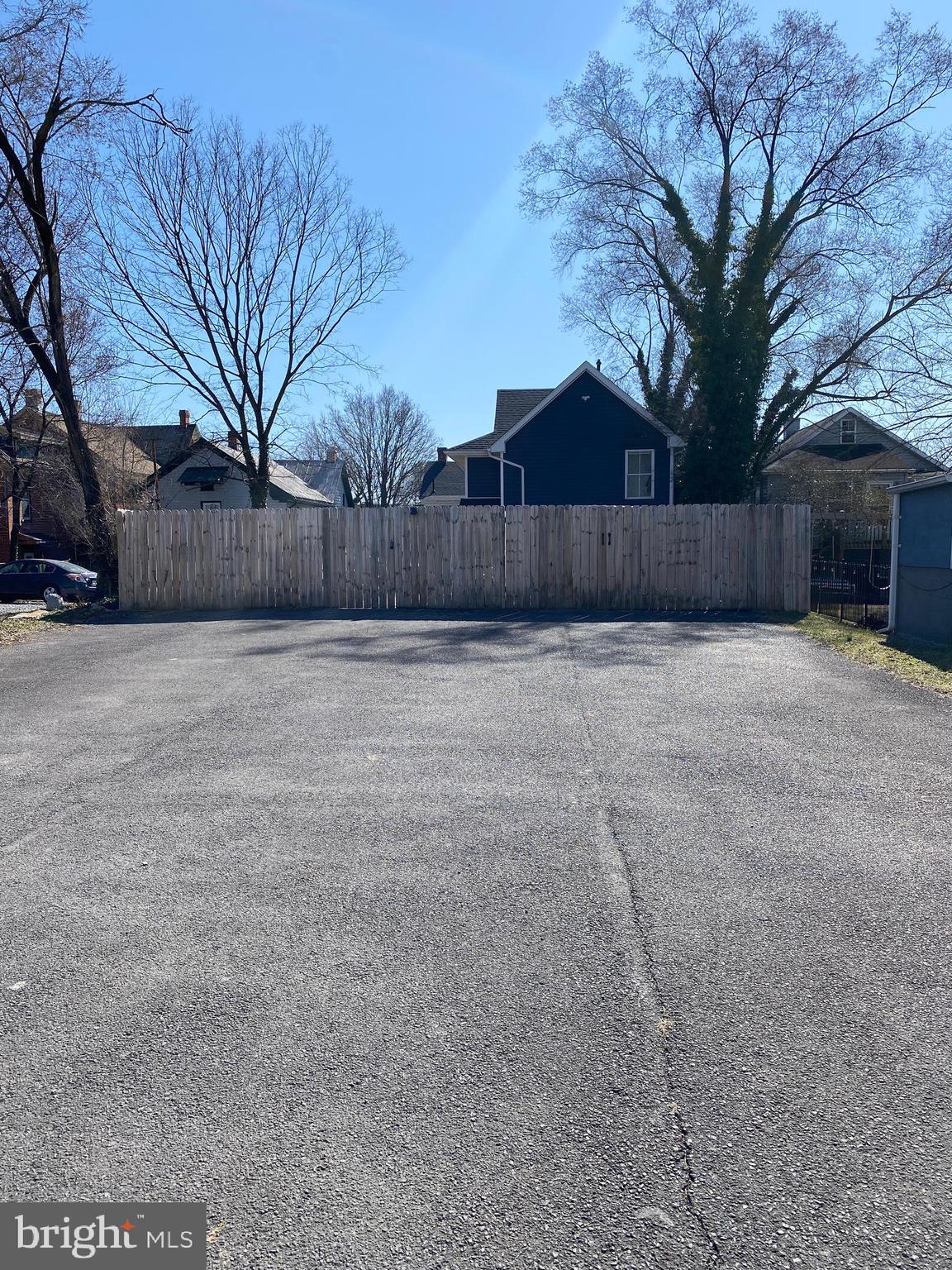 CITY OF MARTINSBURG - Residential Lease