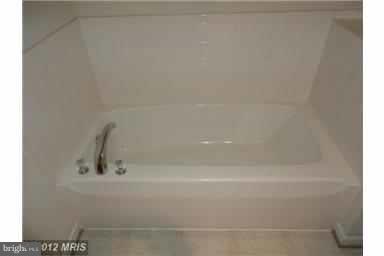 FAIRWAYS AT STONEBRIDGE - Residential Lease