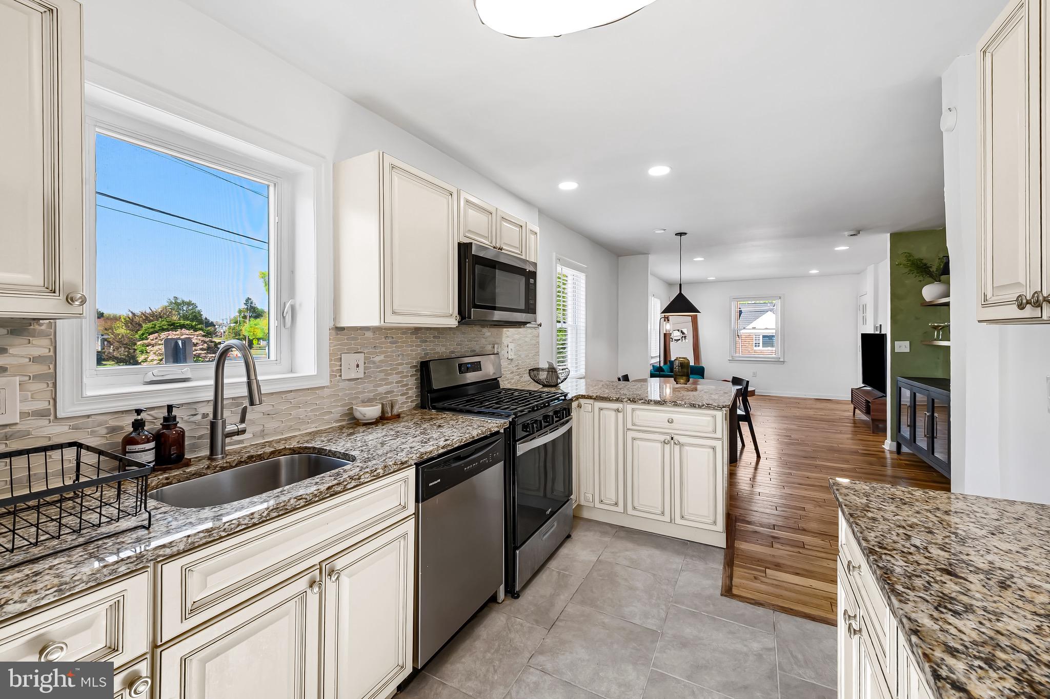 PARKVILLE - Residential