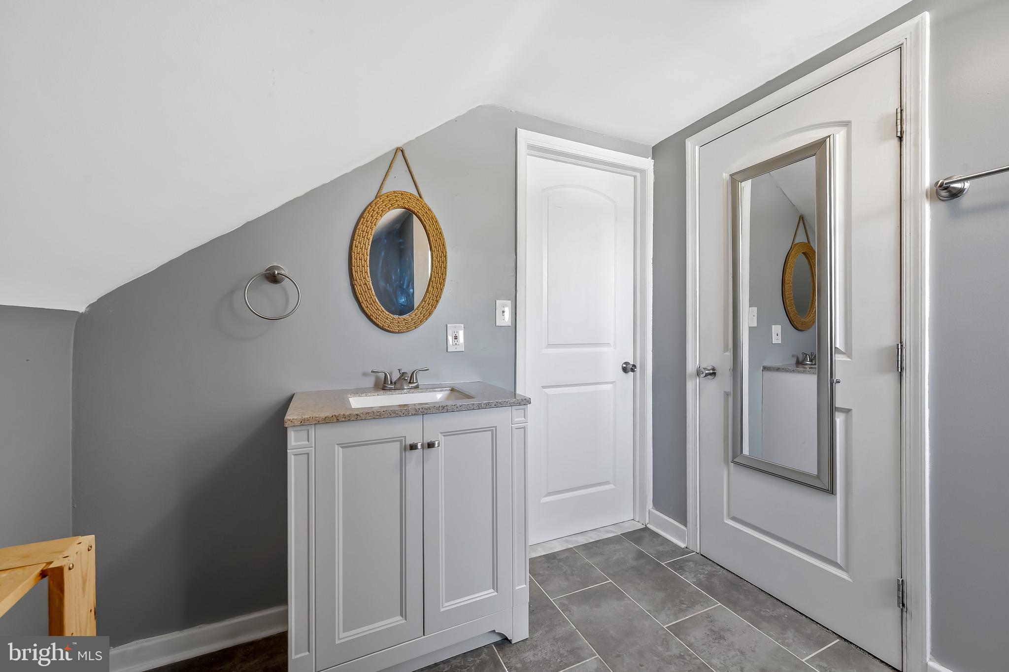 PARKVILLE - Residential