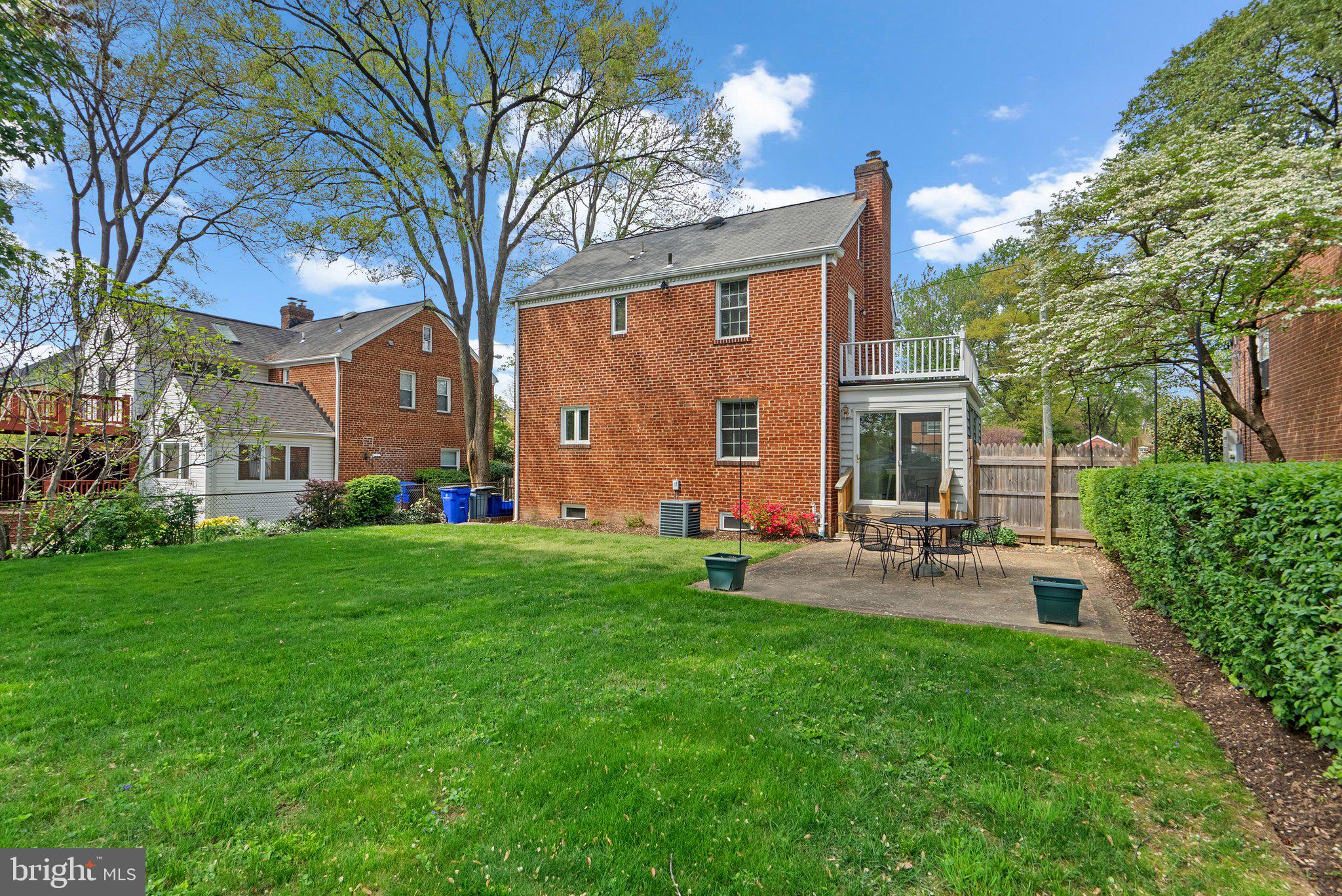 SUNSET TERRACE - Residential
