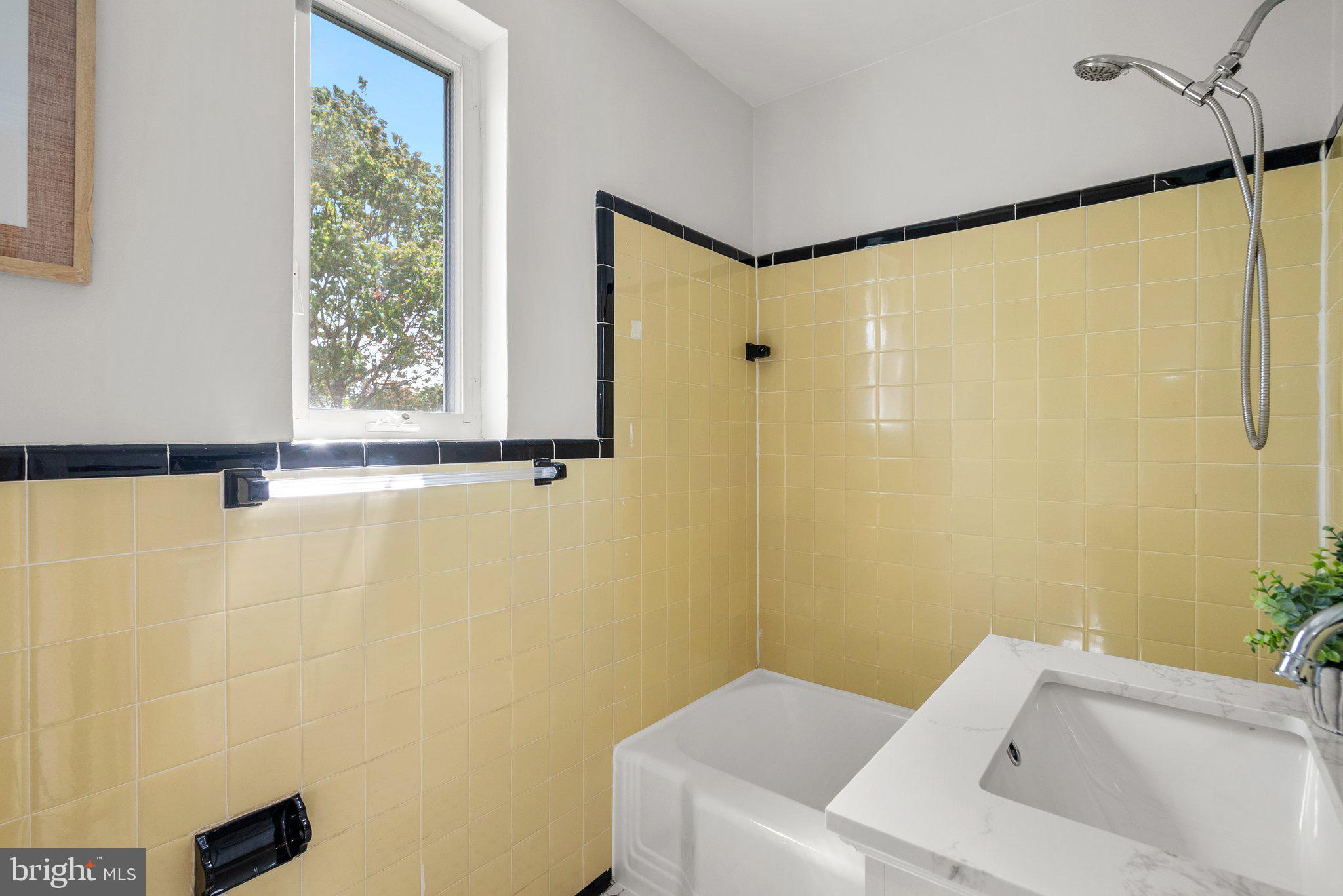 SUNSET TERRACE - Residential