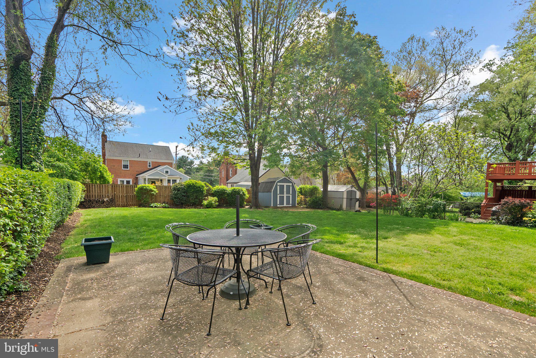 SUNSET TERRACE - Residential