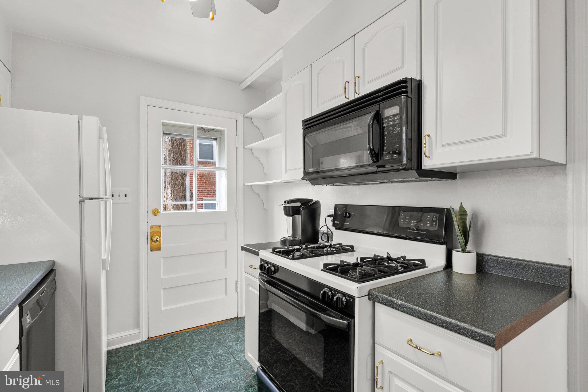 SUNSET TERRACE - Residential