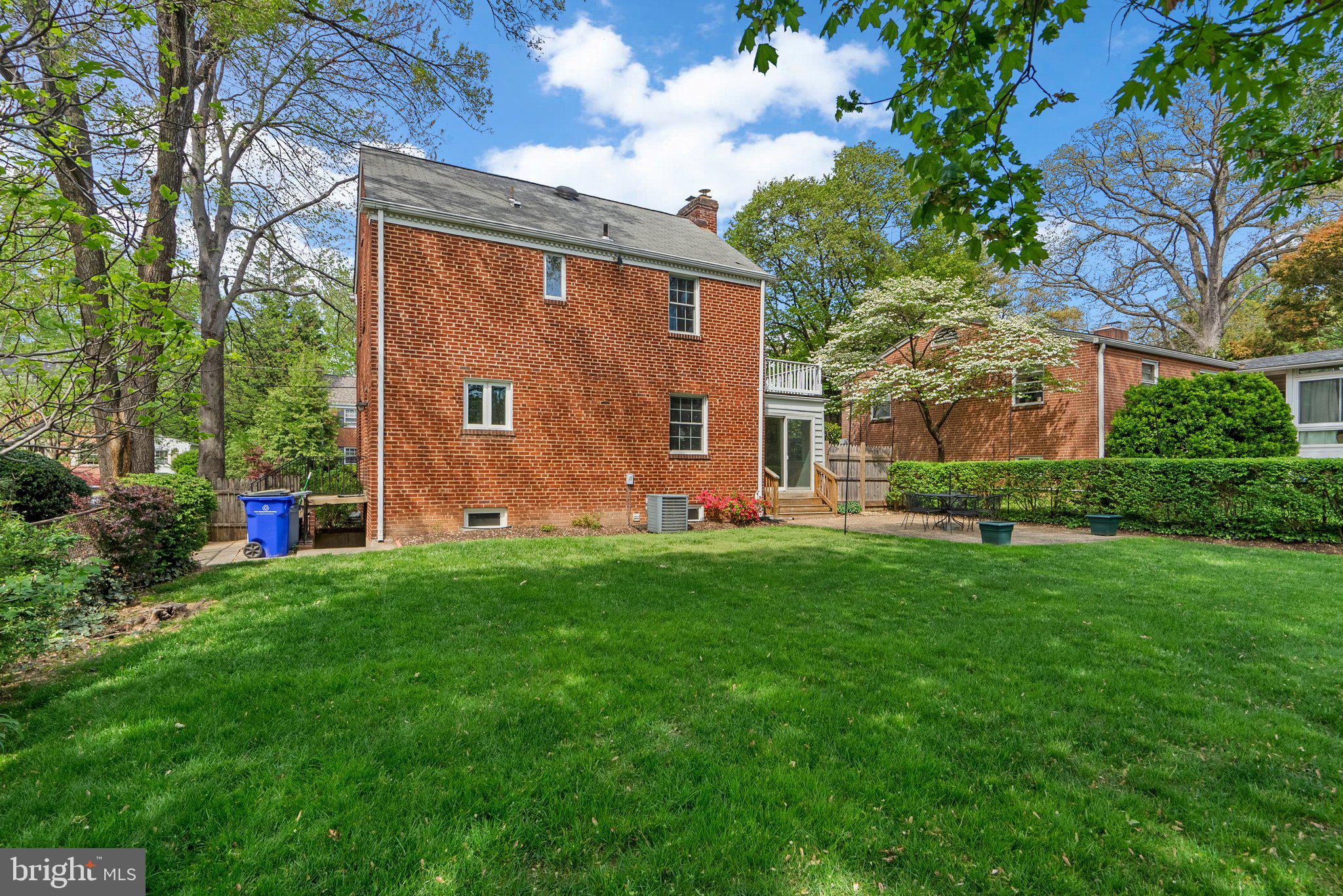 SUNSET TERRACE - Residential