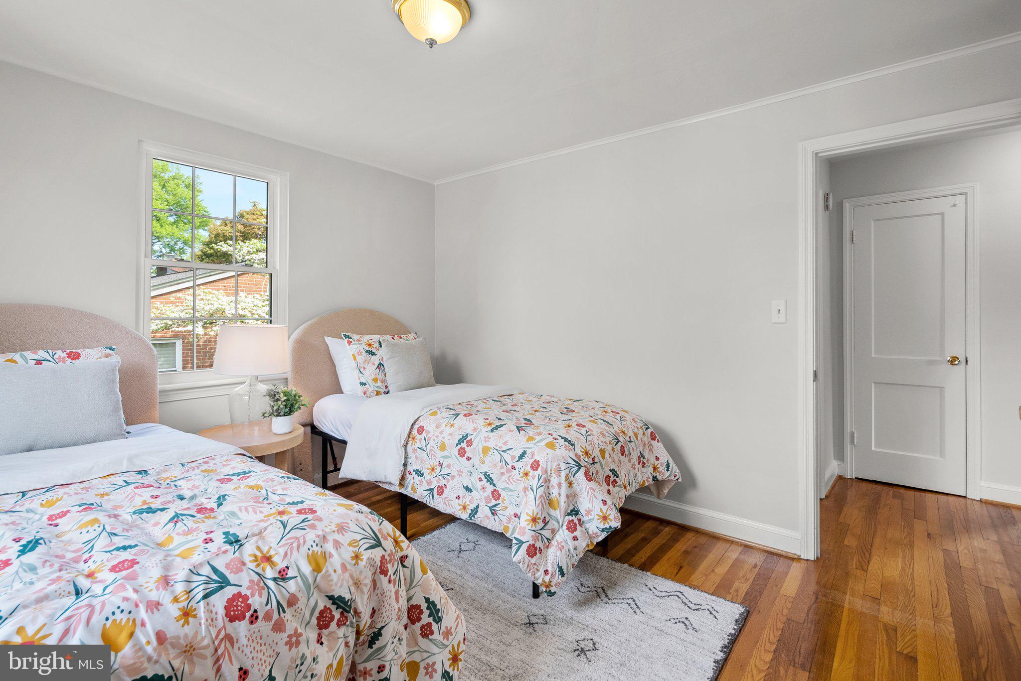 SUNSET TERRACE - Residential