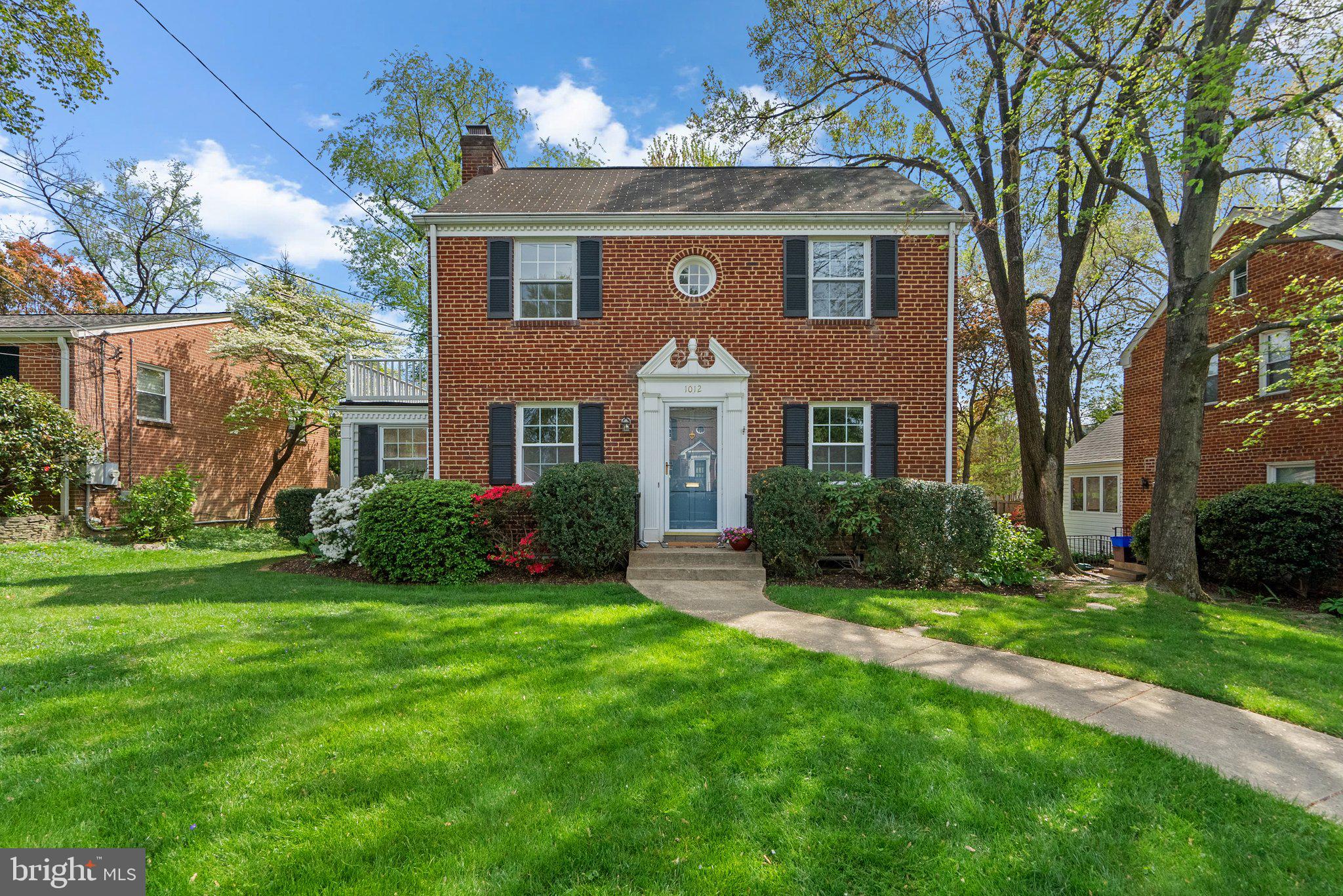 SUNSET TERRACE - Residential