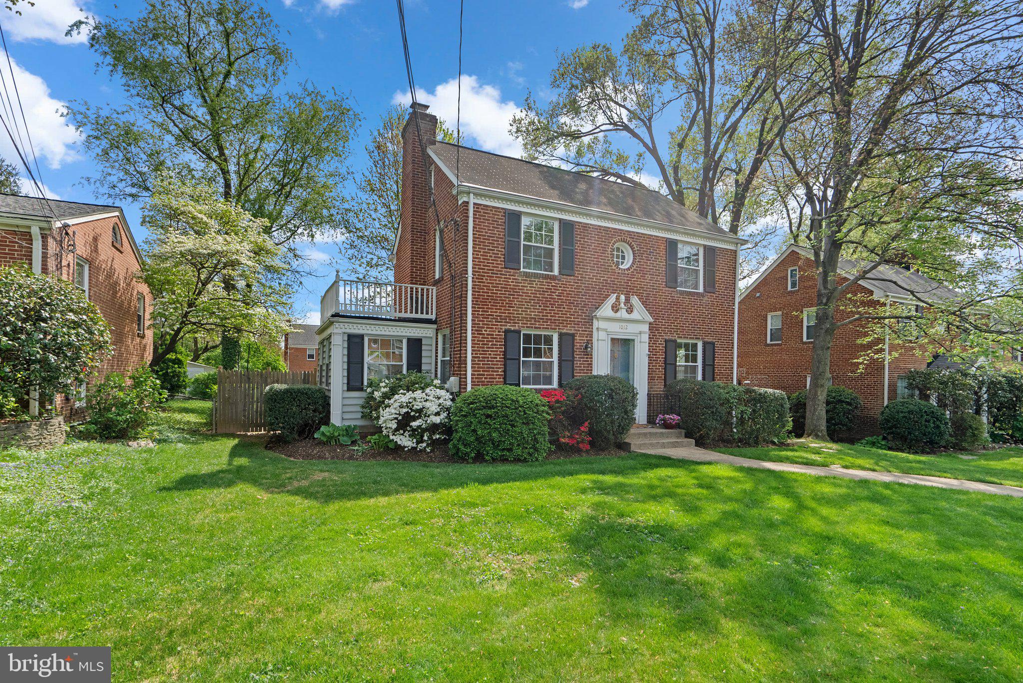 SUNSET TERRACE - Residential