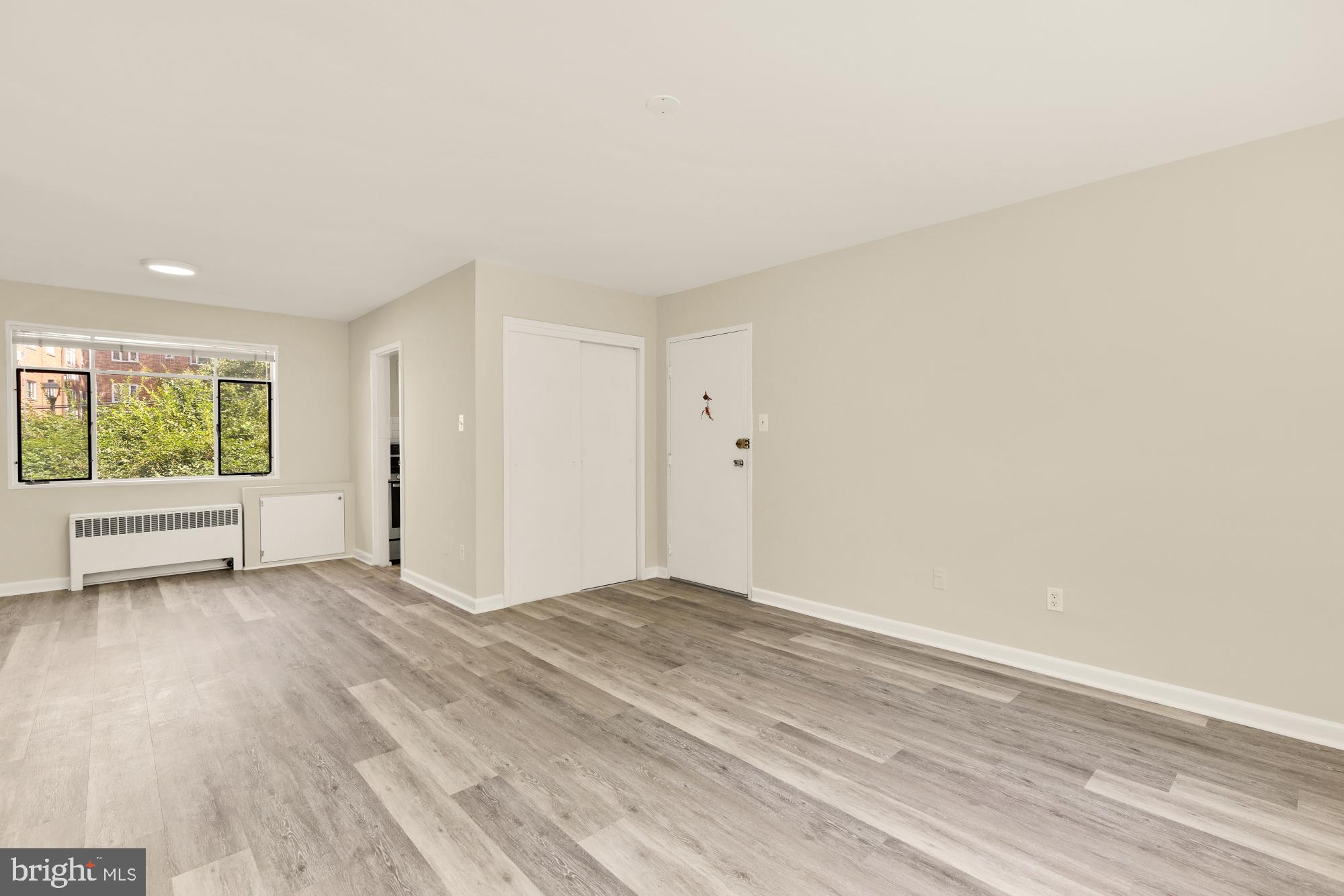 10413 MONTROSE AVENUE 101