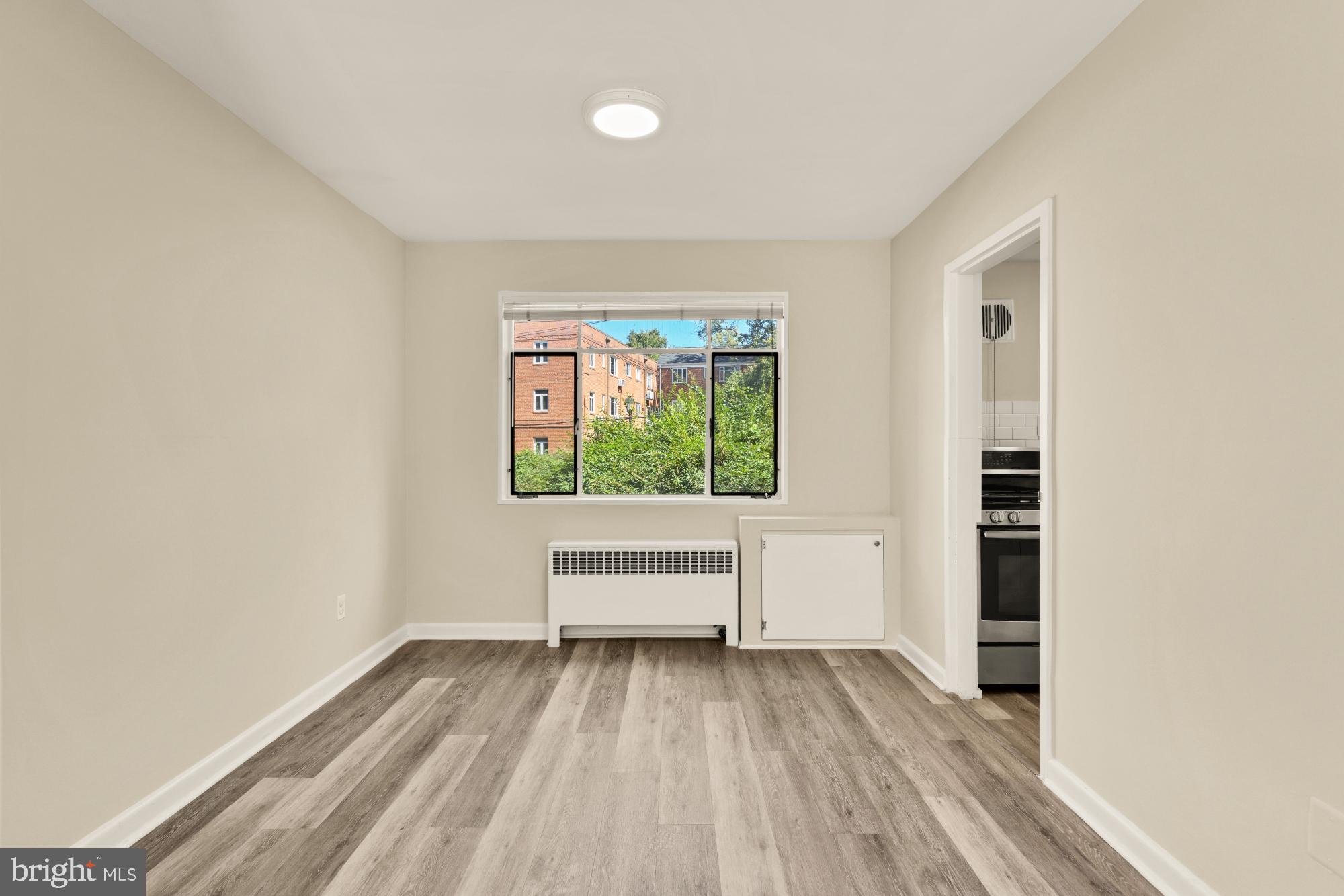 10413 MONTROSE AVENUE 101