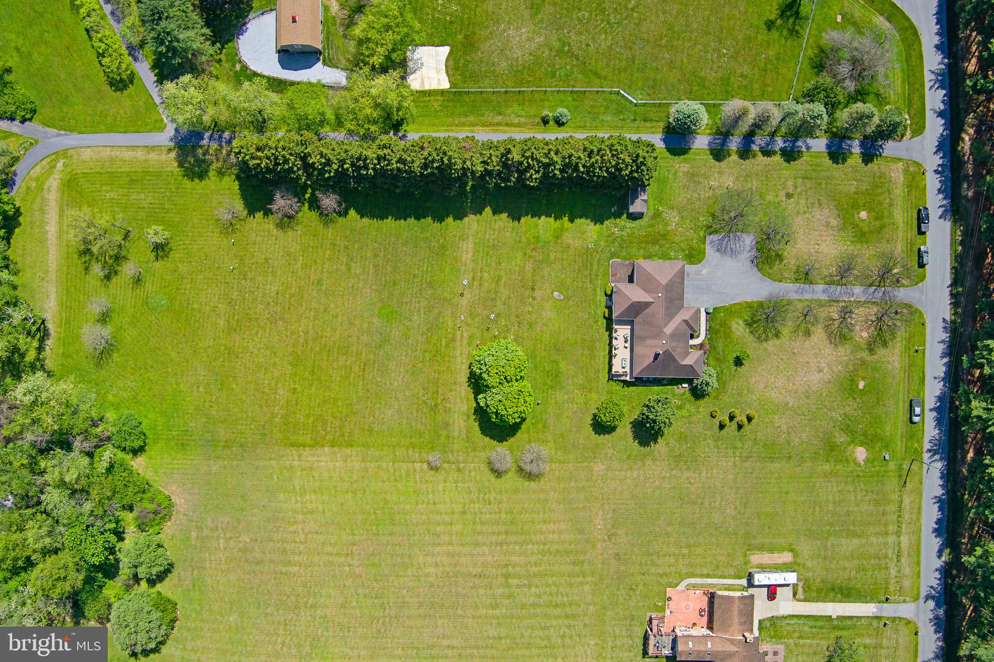 EMERALD VALLEY - Residential