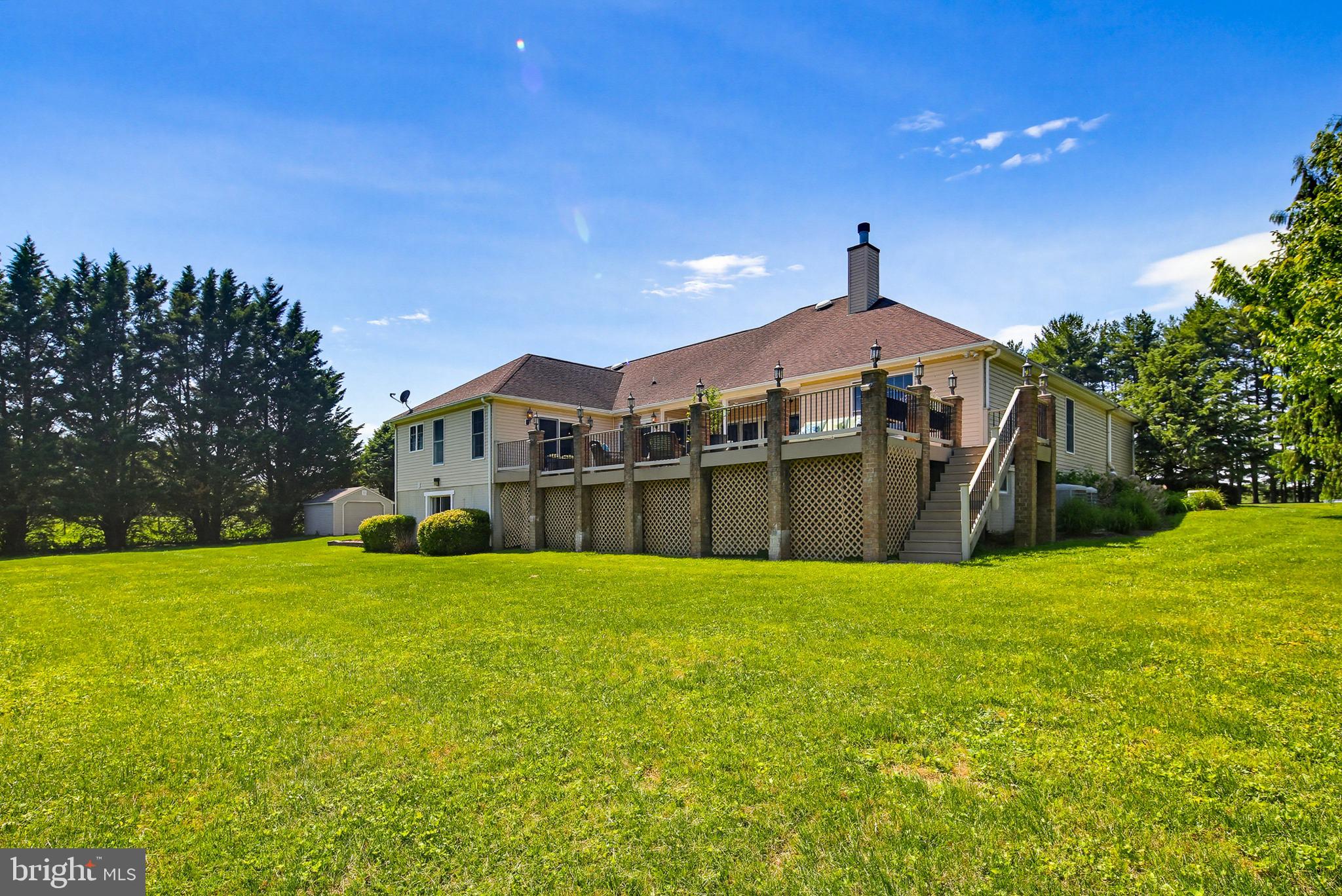 EMERALD VALLEY - Residential