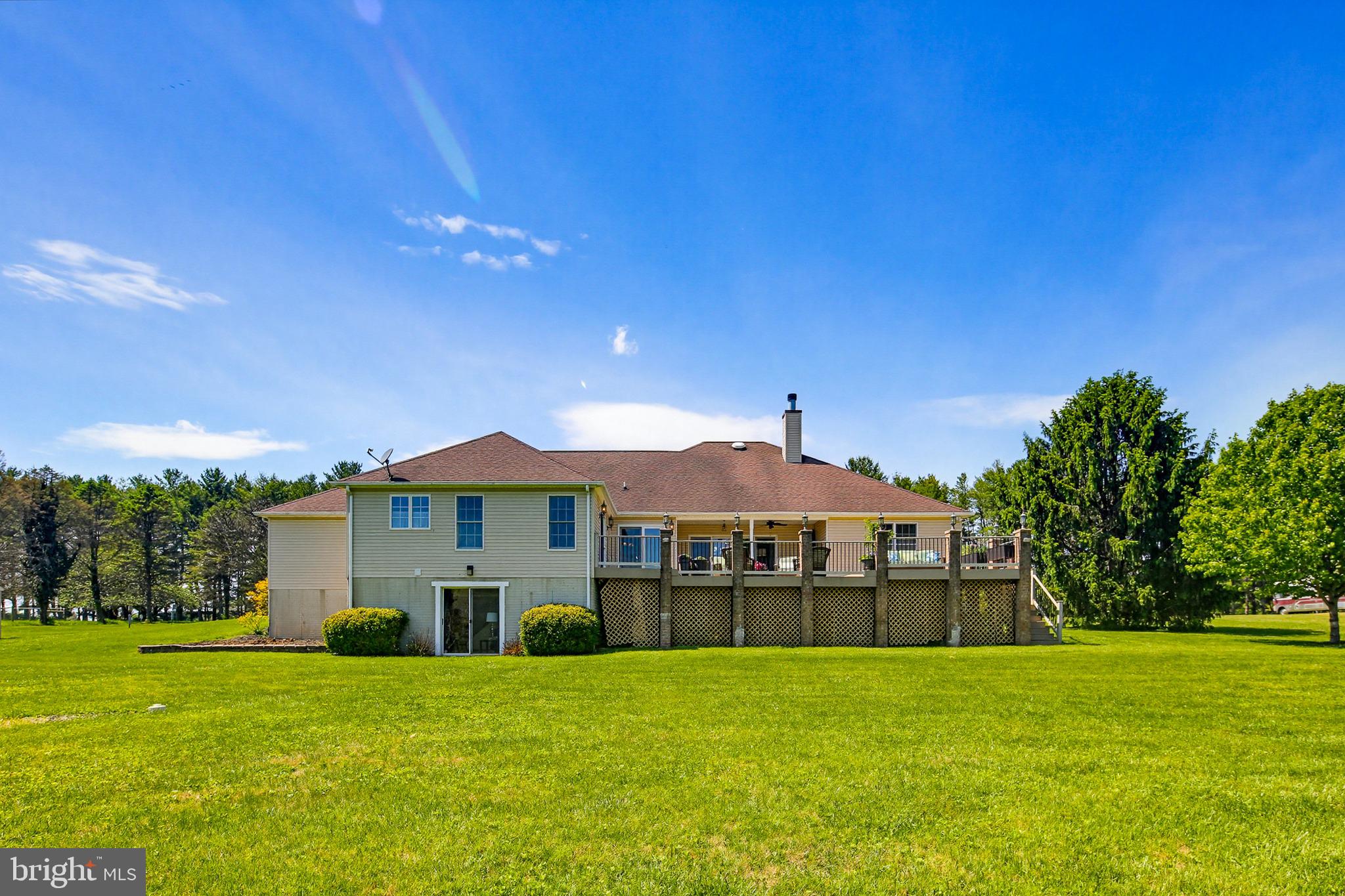 EMERALD VALLEY - Residential
