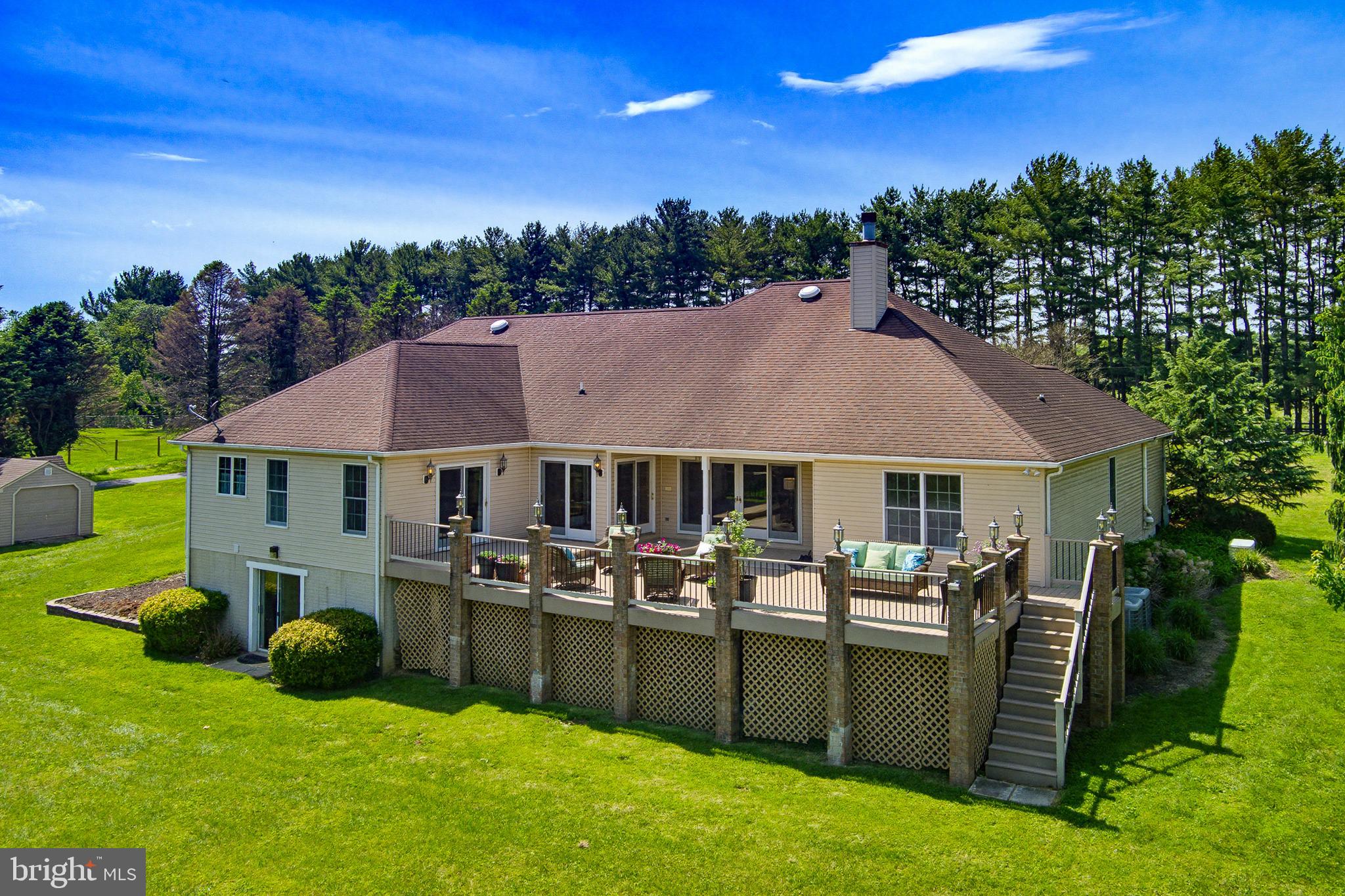 EMERALD VALLEY - Residential