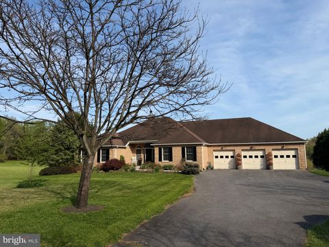 6111 EMERALD ELDERSBURG MD 21784