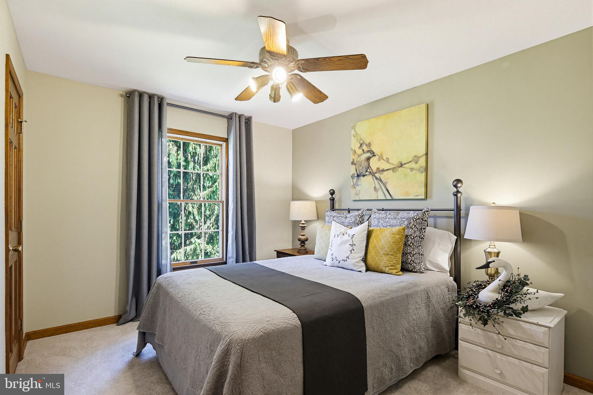 EMERALD VALLEY - Residential