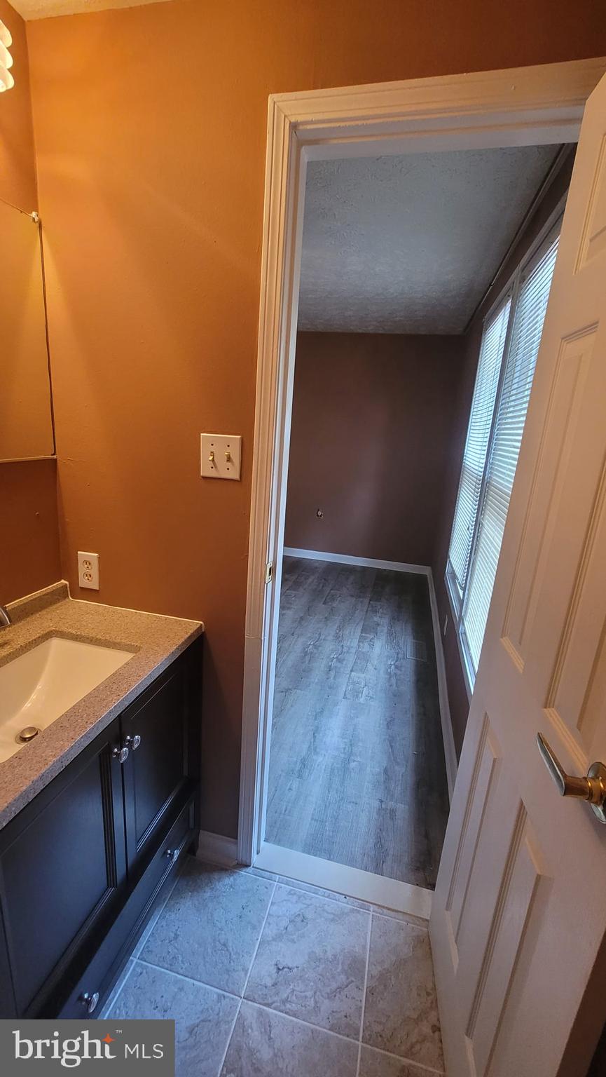 SHERMANS HILL - Residential