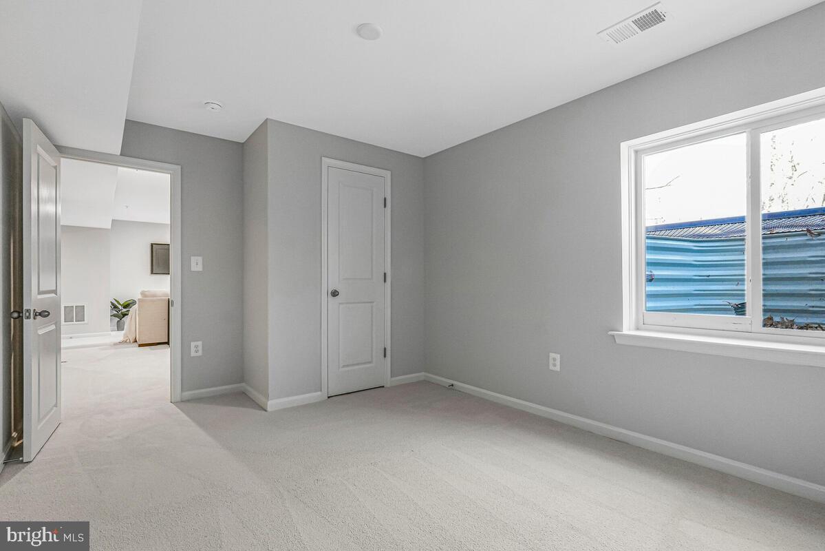 CAMP SPRINGS - Residential