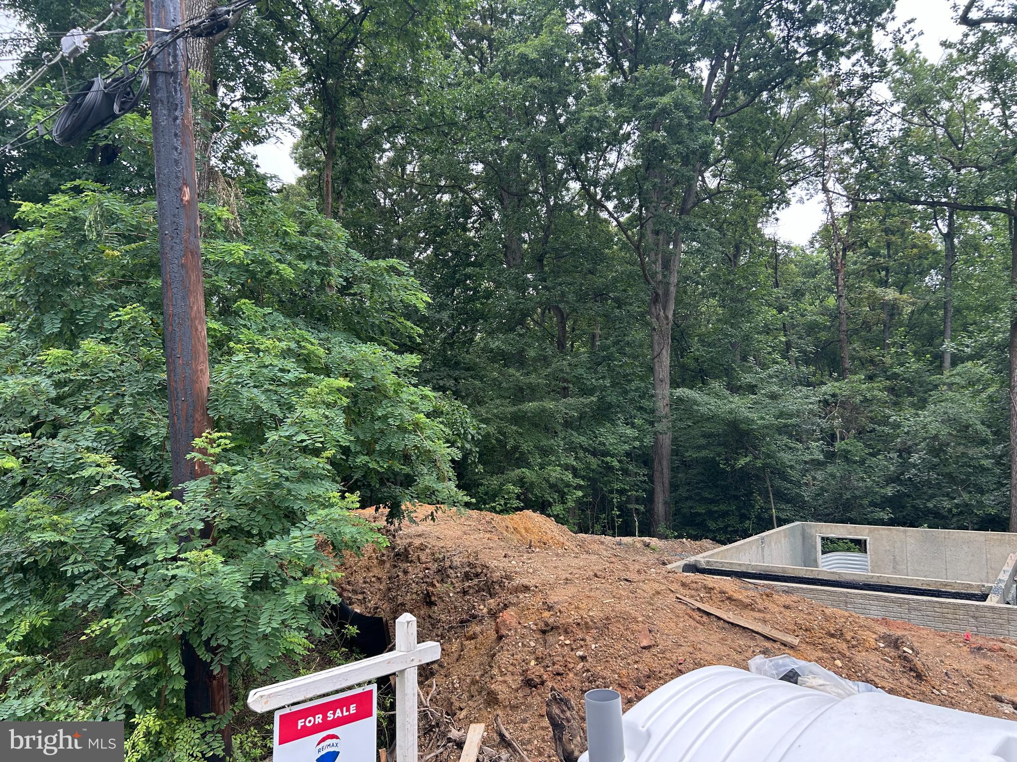 CAMP SPRINGS - Residential