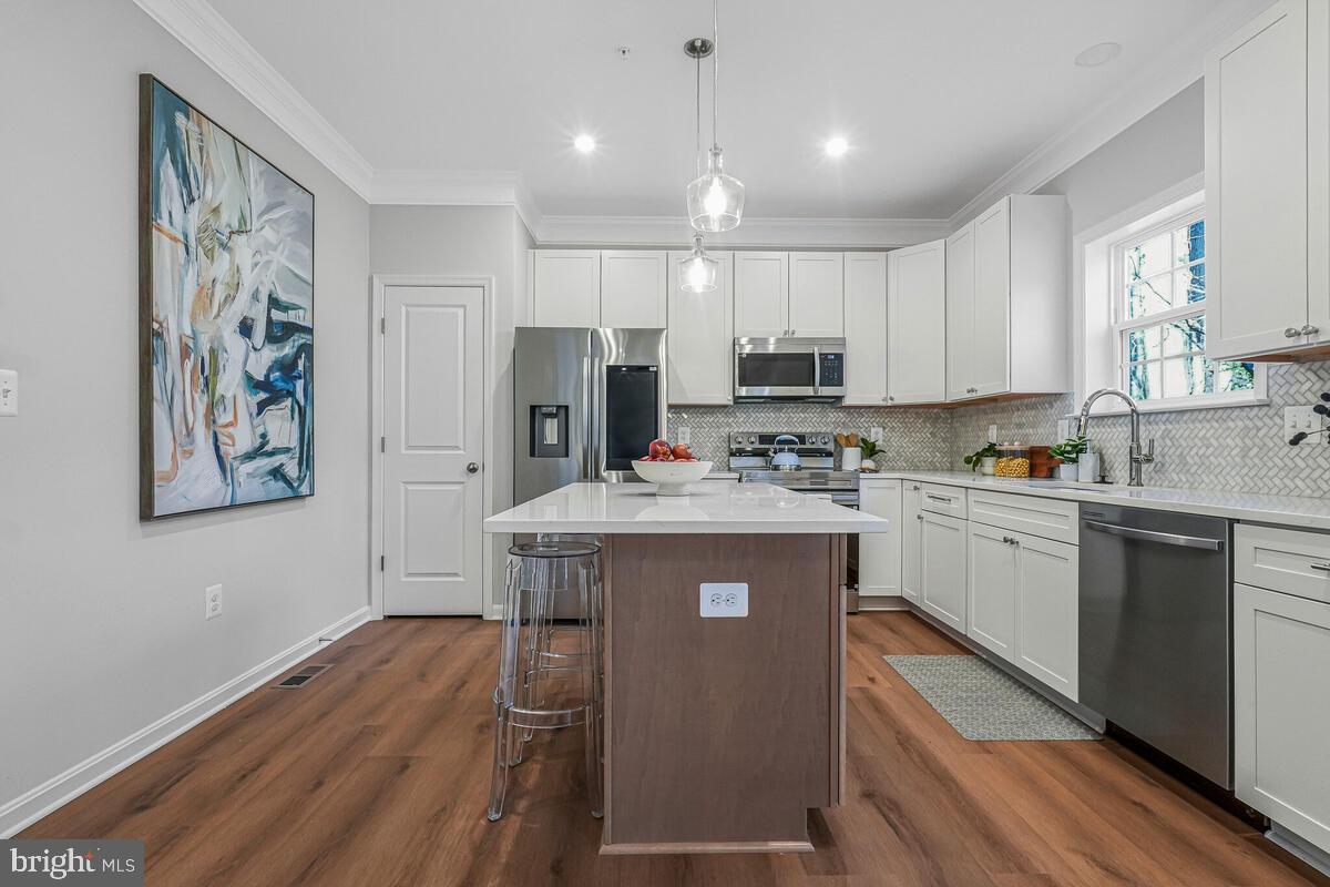 CAMP SPRINGS - Residential