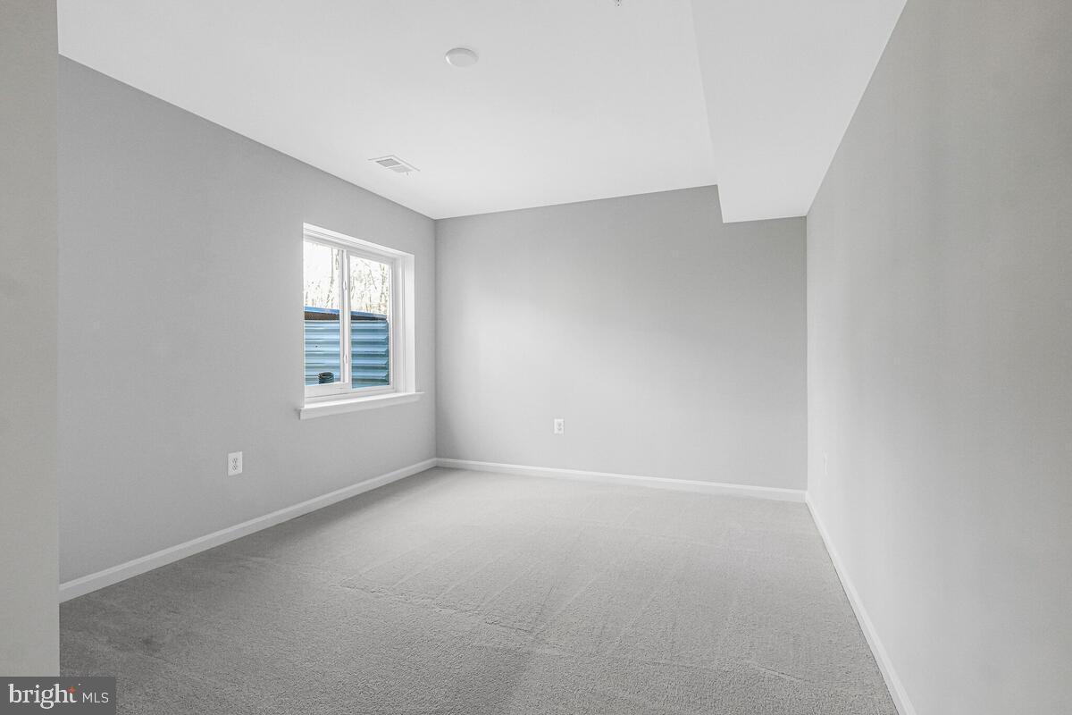 CAMP SPRINGS - Residential