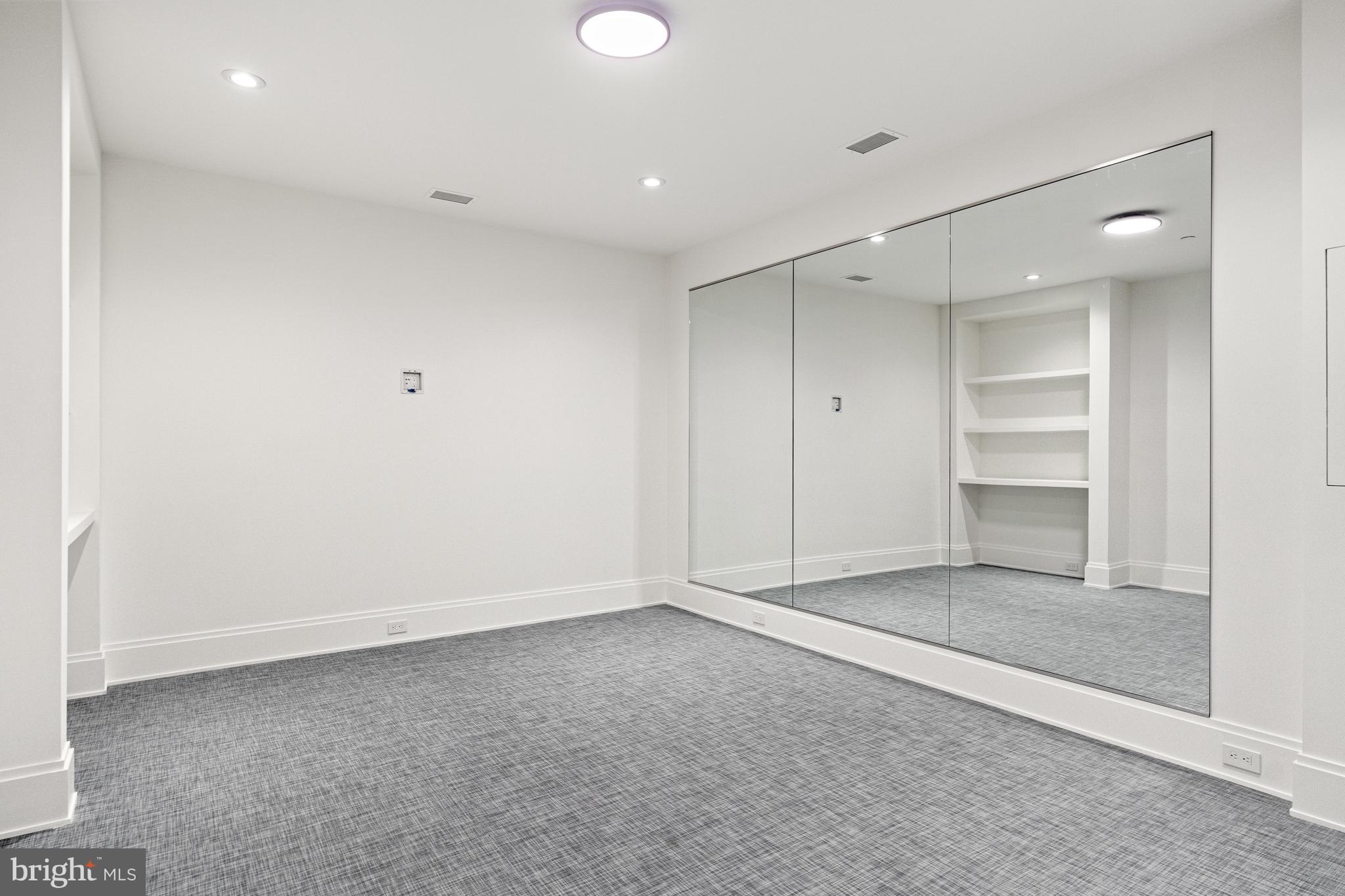 WESLEY HEIGHTS - Residential
