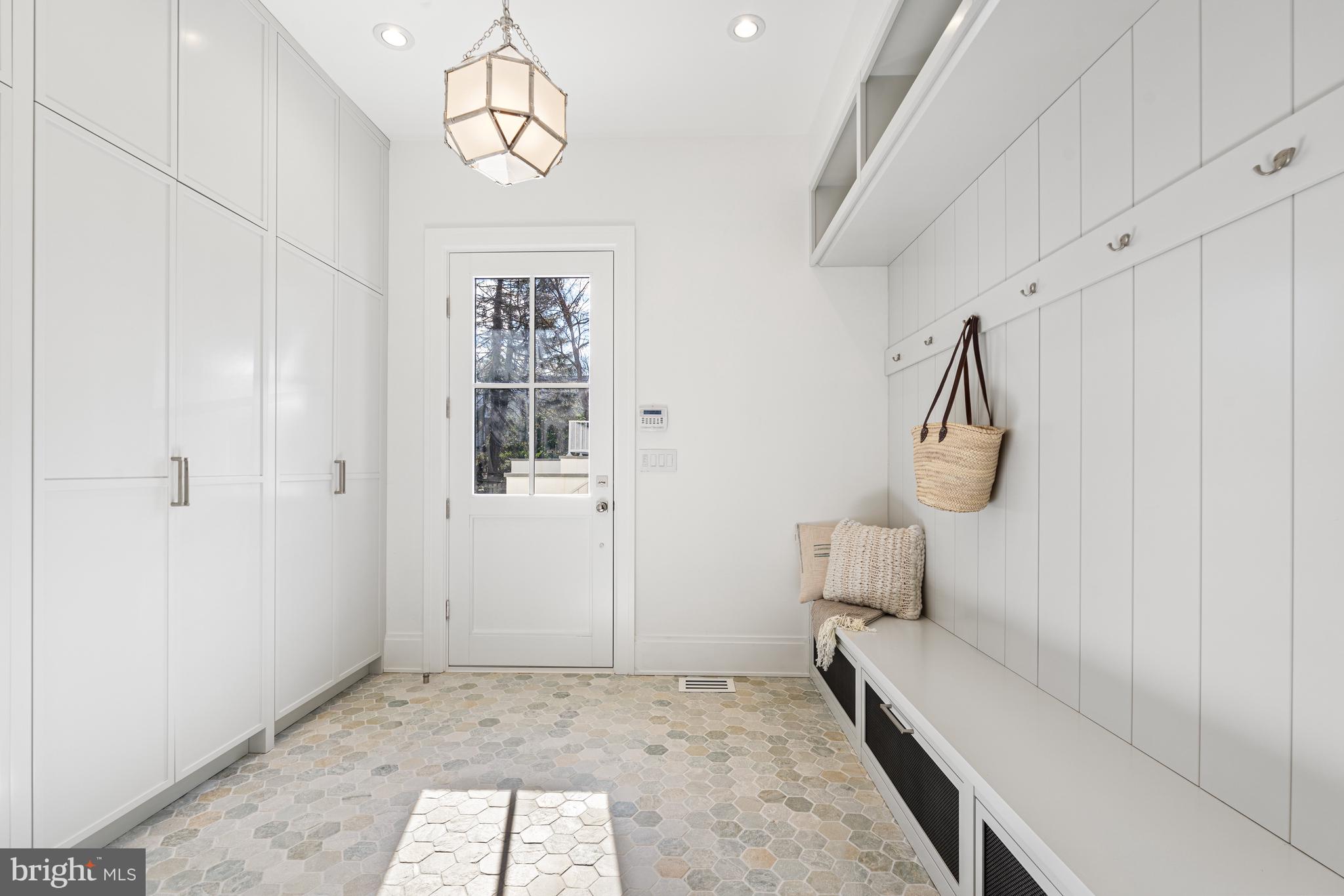 WESLEY HEIGHTS - Residential