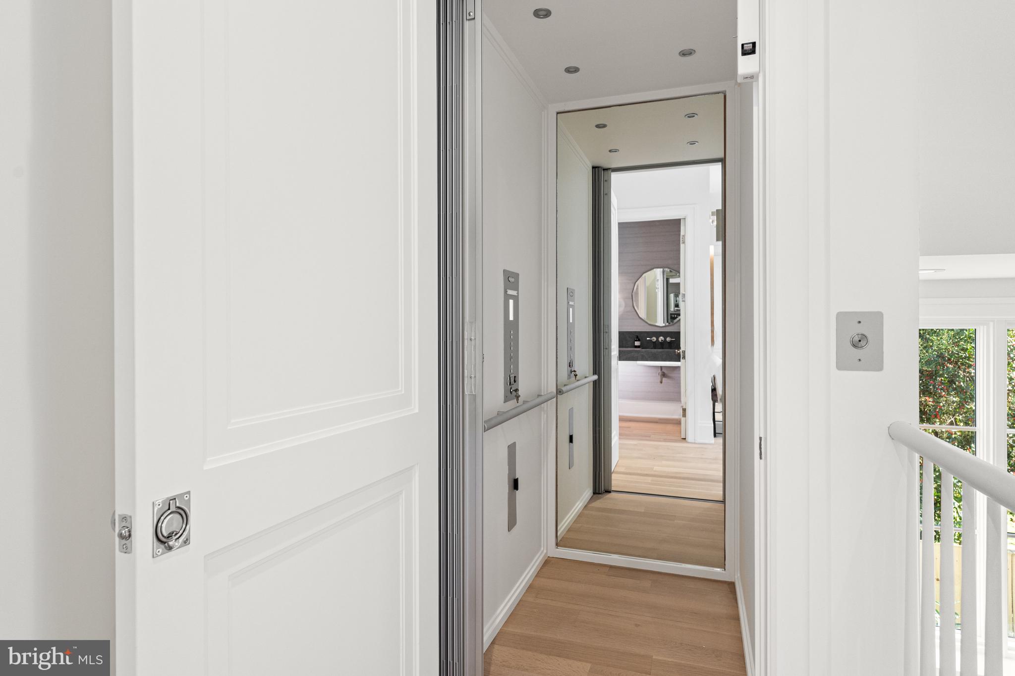 WESLEY HEIGHTS - Residential