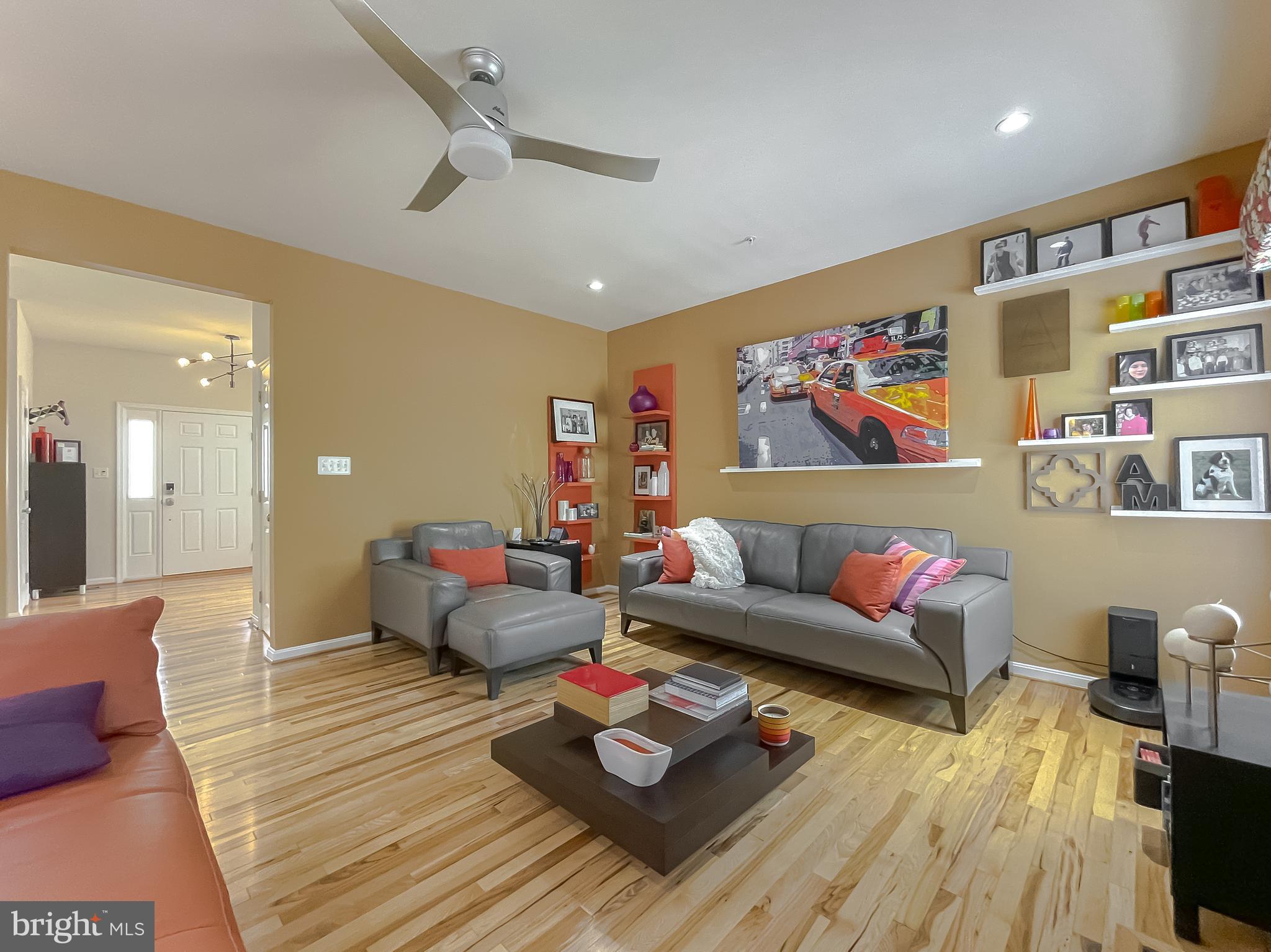 ELIZABETH HILLS - Residential