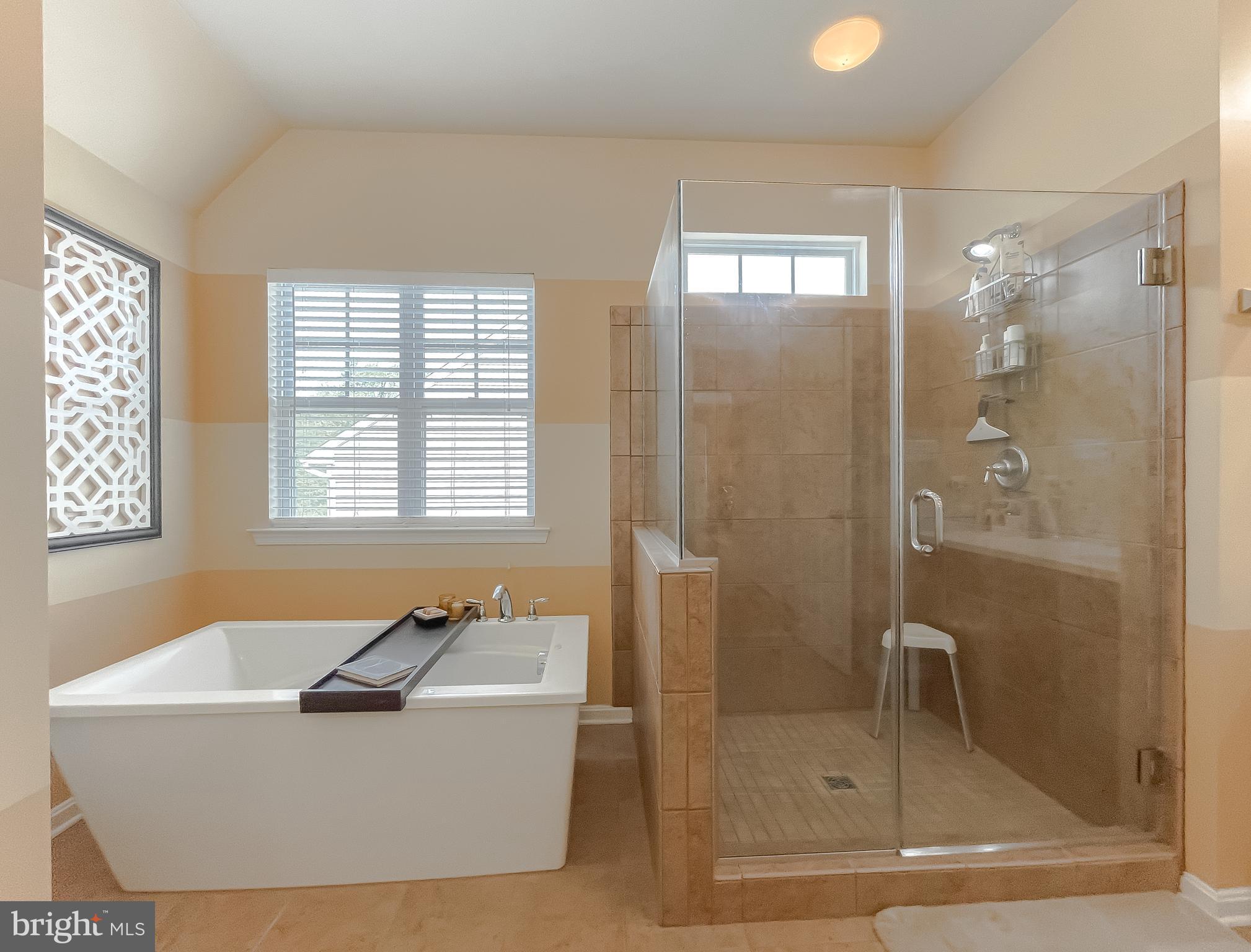 ELIZABETH HILLS - Residential