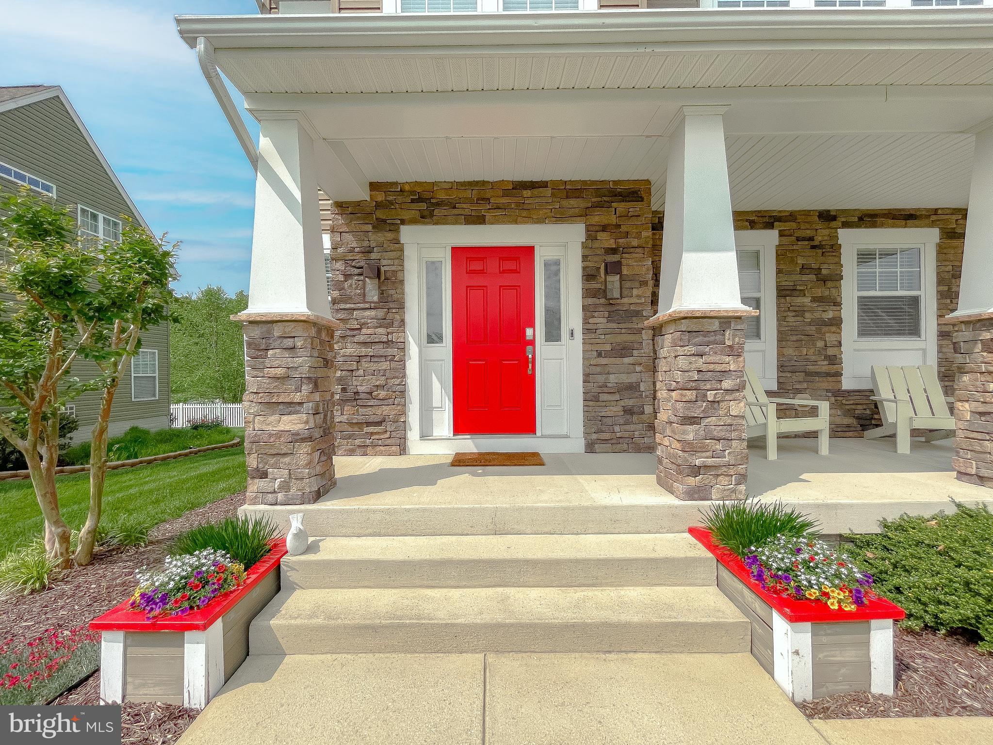 ELIZABETH HILLS - Residential