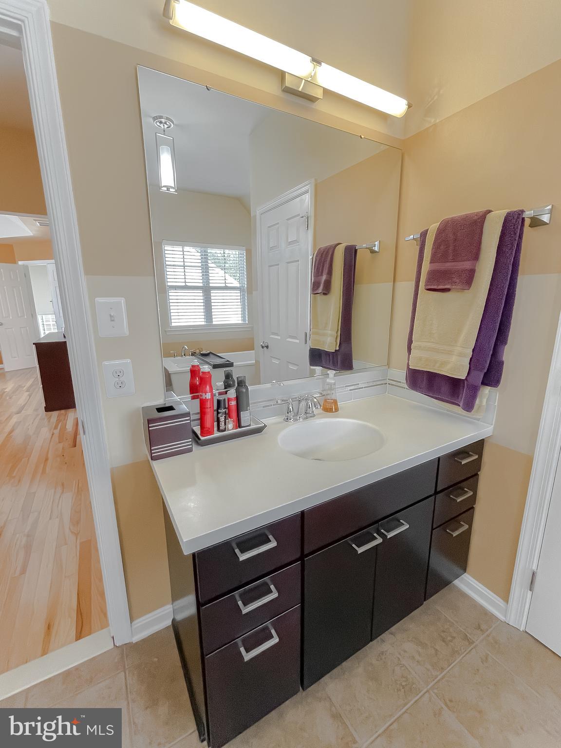 ELIZABETH HILLS - Residential