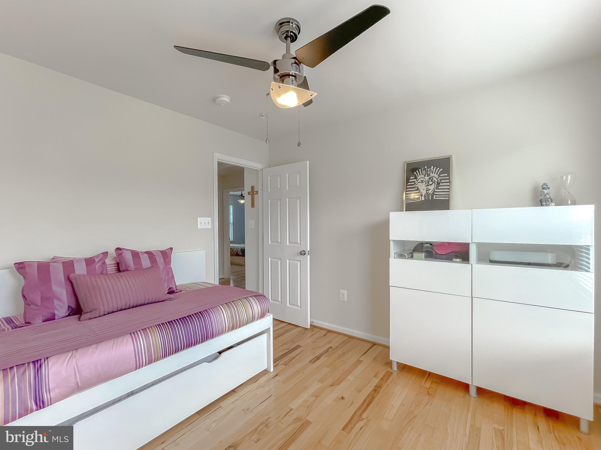 ELIZABETH HILLS - Residential